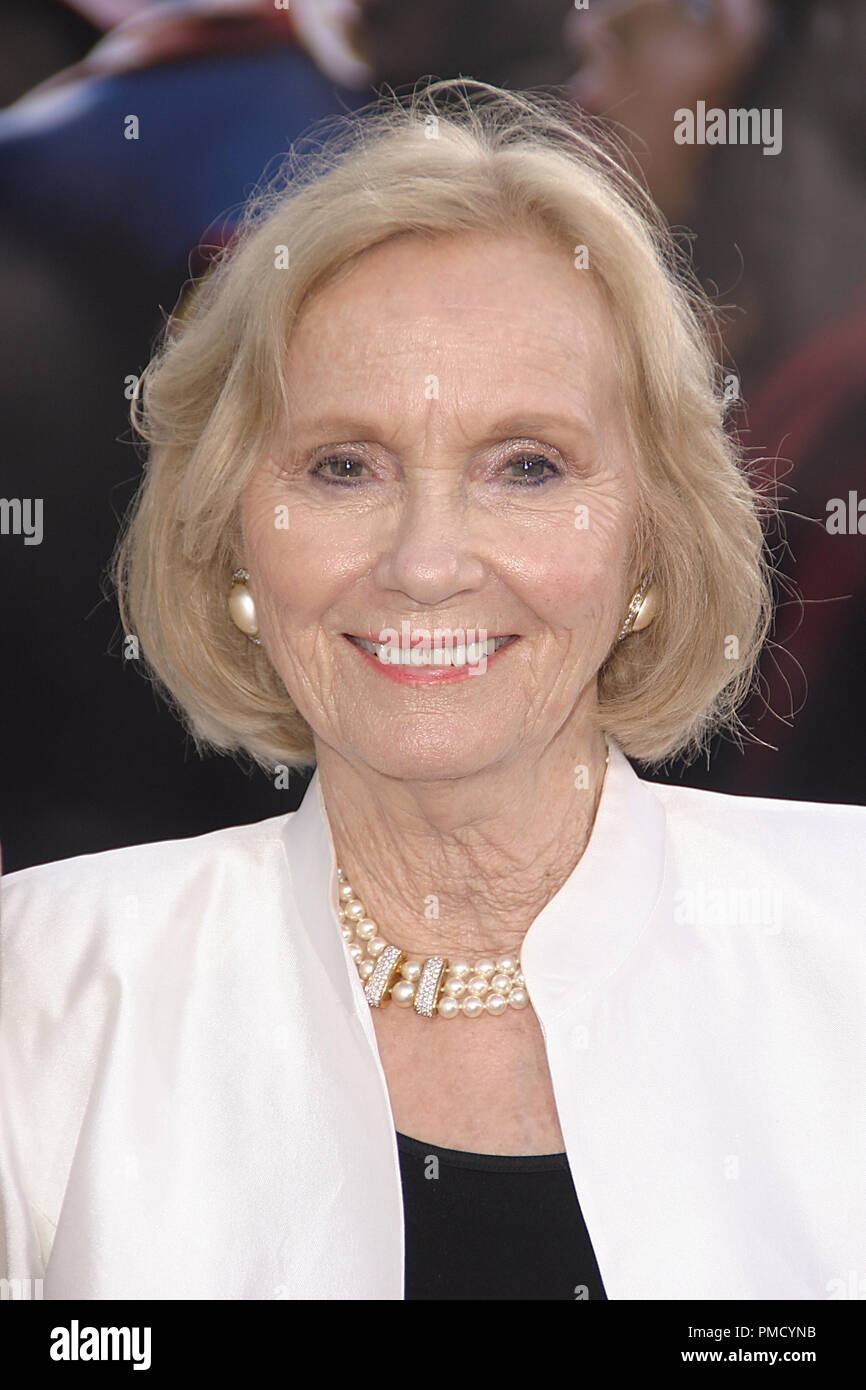 'Superman restituisce' (Premiere) Eva Marie Saint 06-21-2006 / Mann Village Theatre / Westwood, CA / Warner Brothers / Foto di Giuseppe Martinez - Tutti i diritti riservati Riferimento File # 22783 0033PLX per solo uso editoriale - Foto Stock