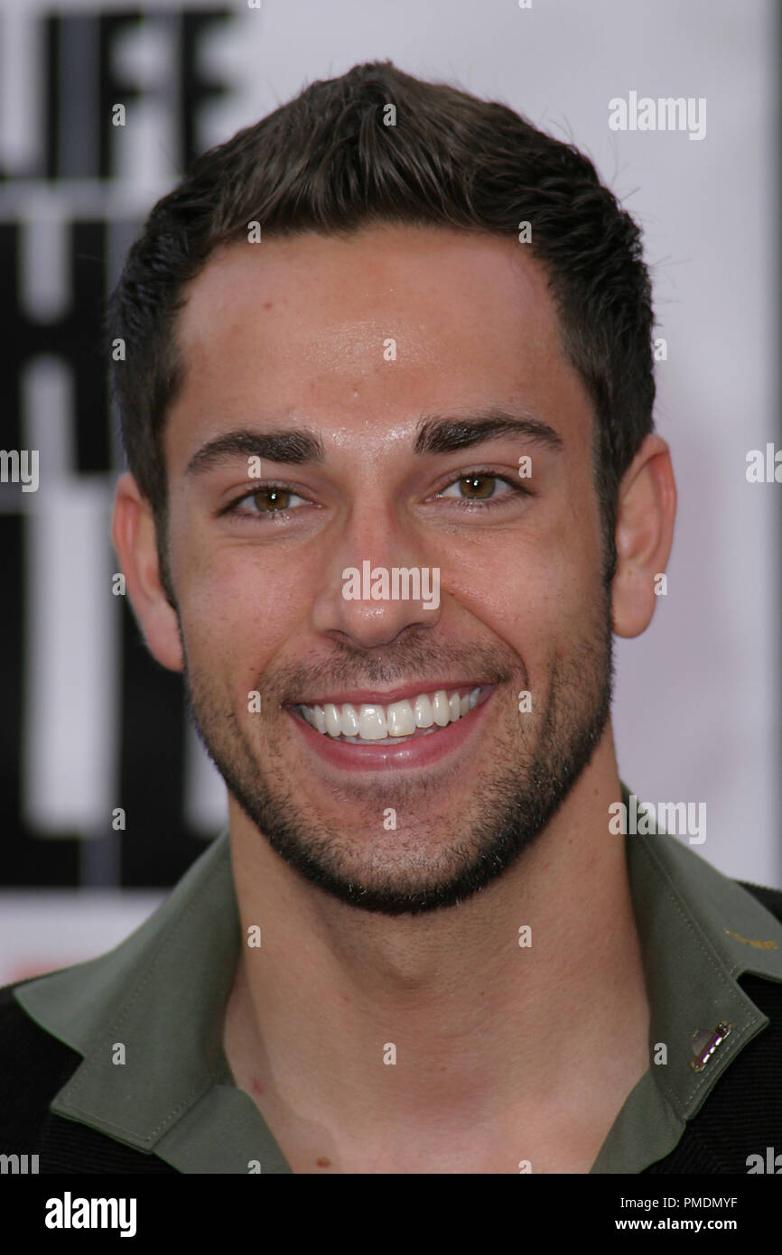 'Dodgeball: un vero perdente Story' Premiere 6-14-2004 Zachary Levi Foto di Giuseppe Martinez / PictureLux Riferimento File # 21861 0058PLX per solo uso editoriale - Tutti i diritti riservati Foto Stock