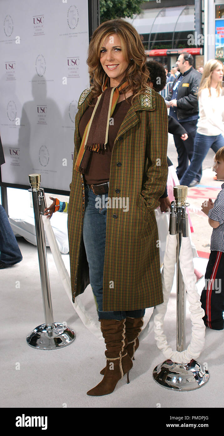 Polar Express Premiere 11-07-2004 Rita Wilson Foto di Giuseppe Martinez - Tutti i diritti riservati Riferimento File # 21991 0109PLX per solo uso editoriale - Foto Stock