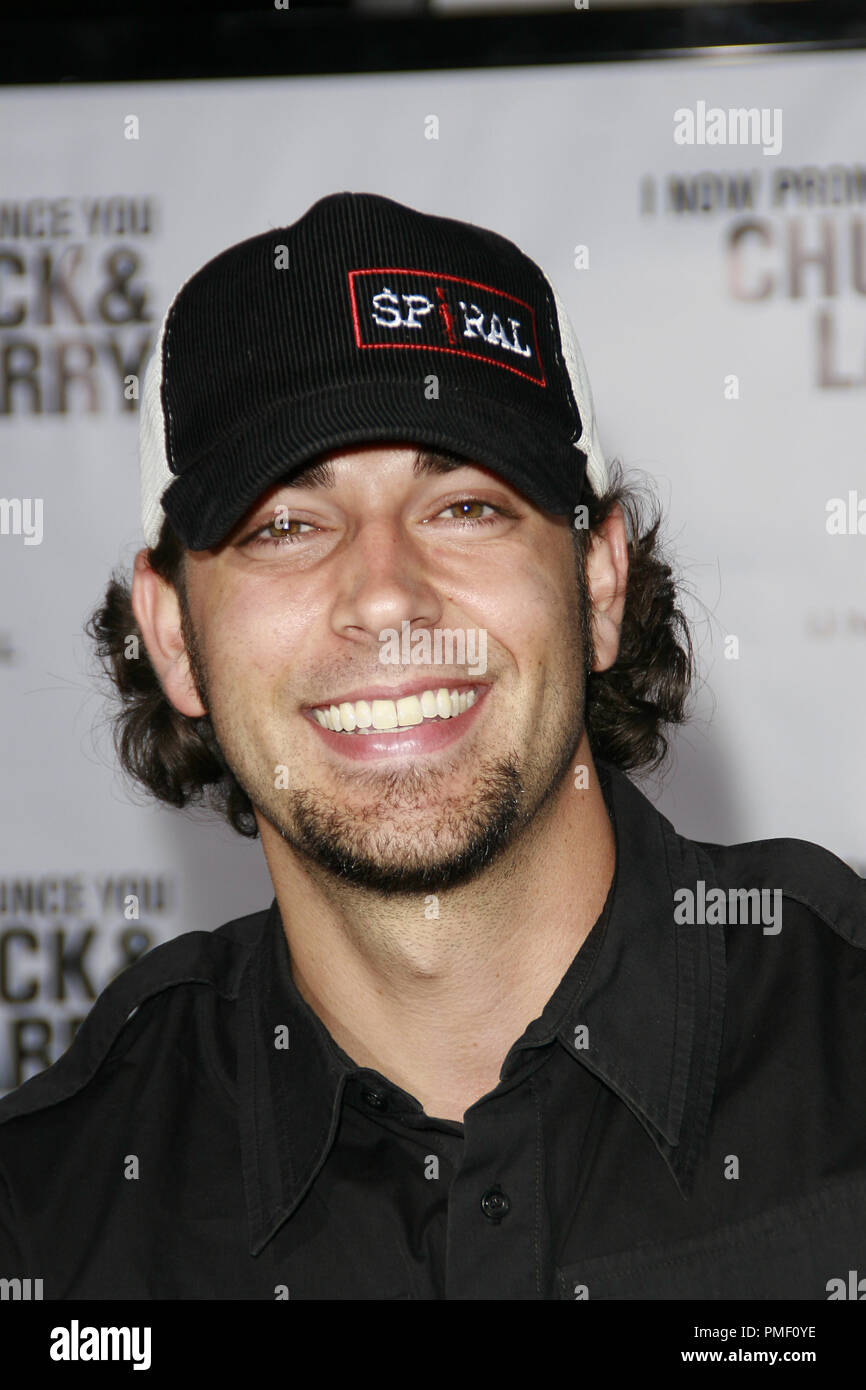 "Ora lo pronuncio mandrino e Larry' (Premiere) Zachary Levi 7-12-2007 / Gibson anfiteatro e CityWalk Cinema / Universal City, CA / Universal Pictures / Foto di Giuseppe Martinez Riferimento File # 23115 0099PLX per solo uso editoriale - Tutti i diritti riservati Foto Stock