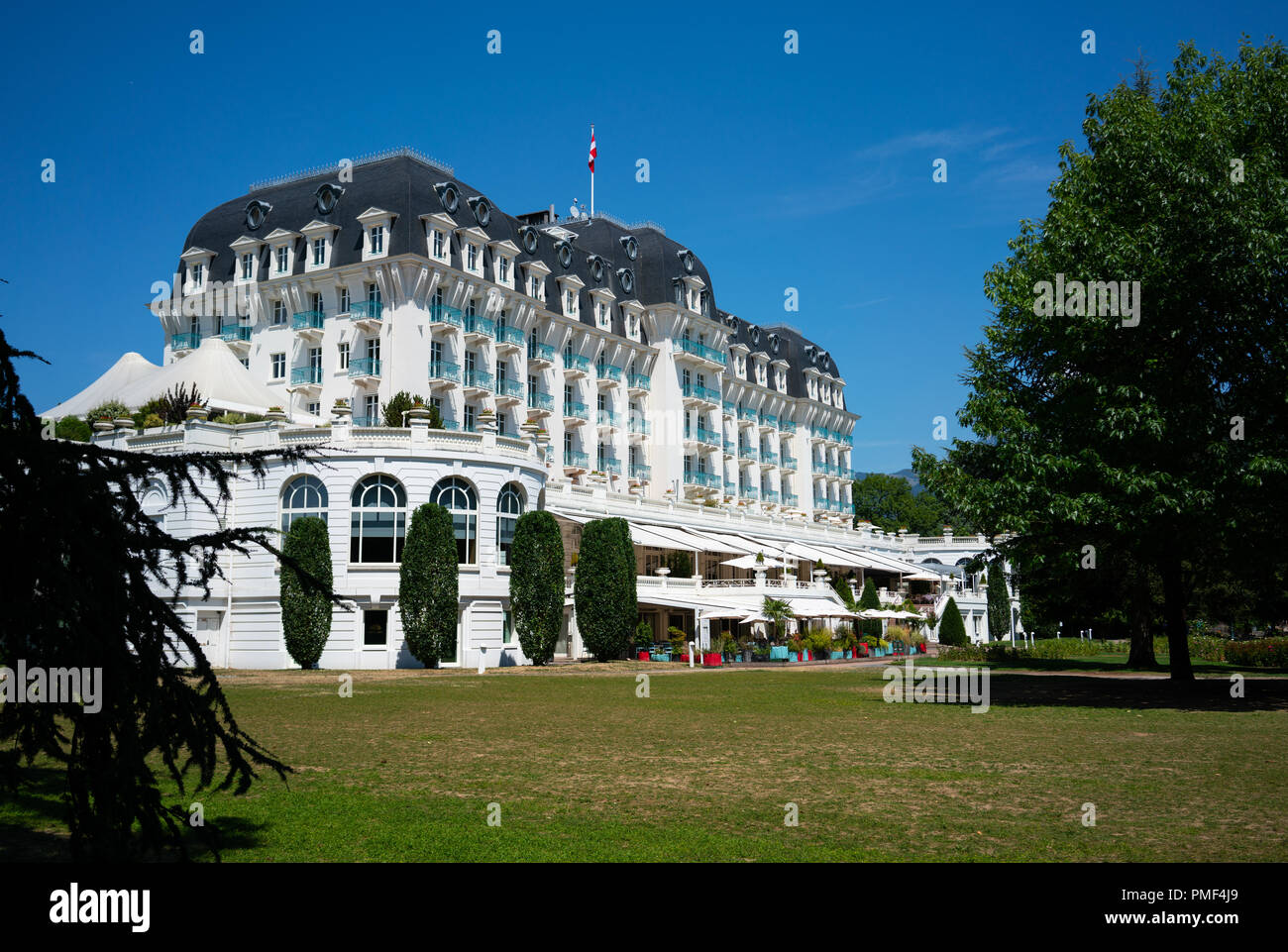 Il 7 agosto 2018, Annecy Francia : Imperial palace hotel vista in Annecy Francia con architettura Belle Epoque Foto Stock