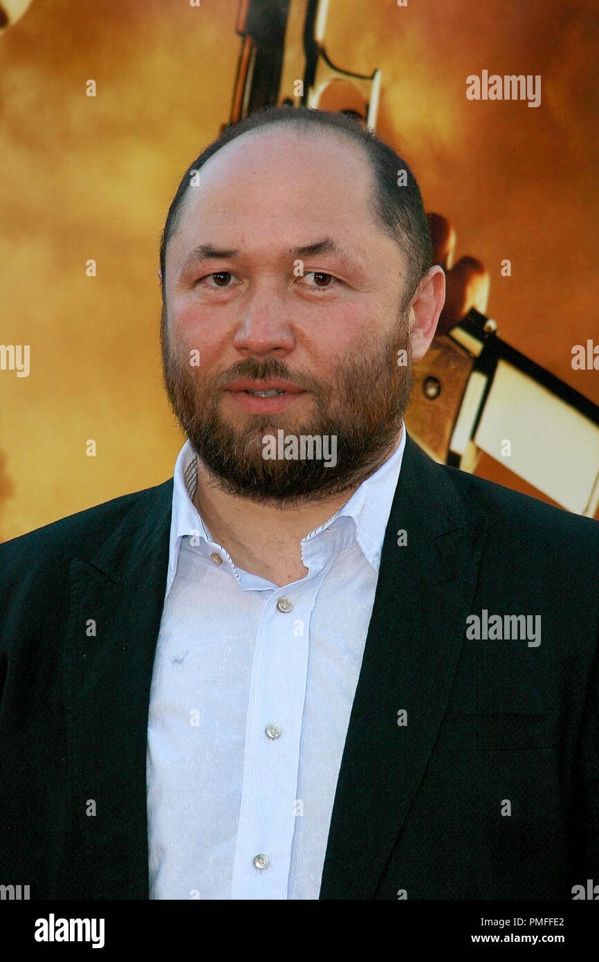 'Wanted' Premiere Director Timur Bekmambetov 6-19-2008 / Mann Village Theatre / Westwood, CA / Universal Pictures / Foto © Giuseppe Martinez / Picturelux Riferimento File # 23551 0023JM per solo uso editoriale - Tutti i diritti riservati Foto Stock