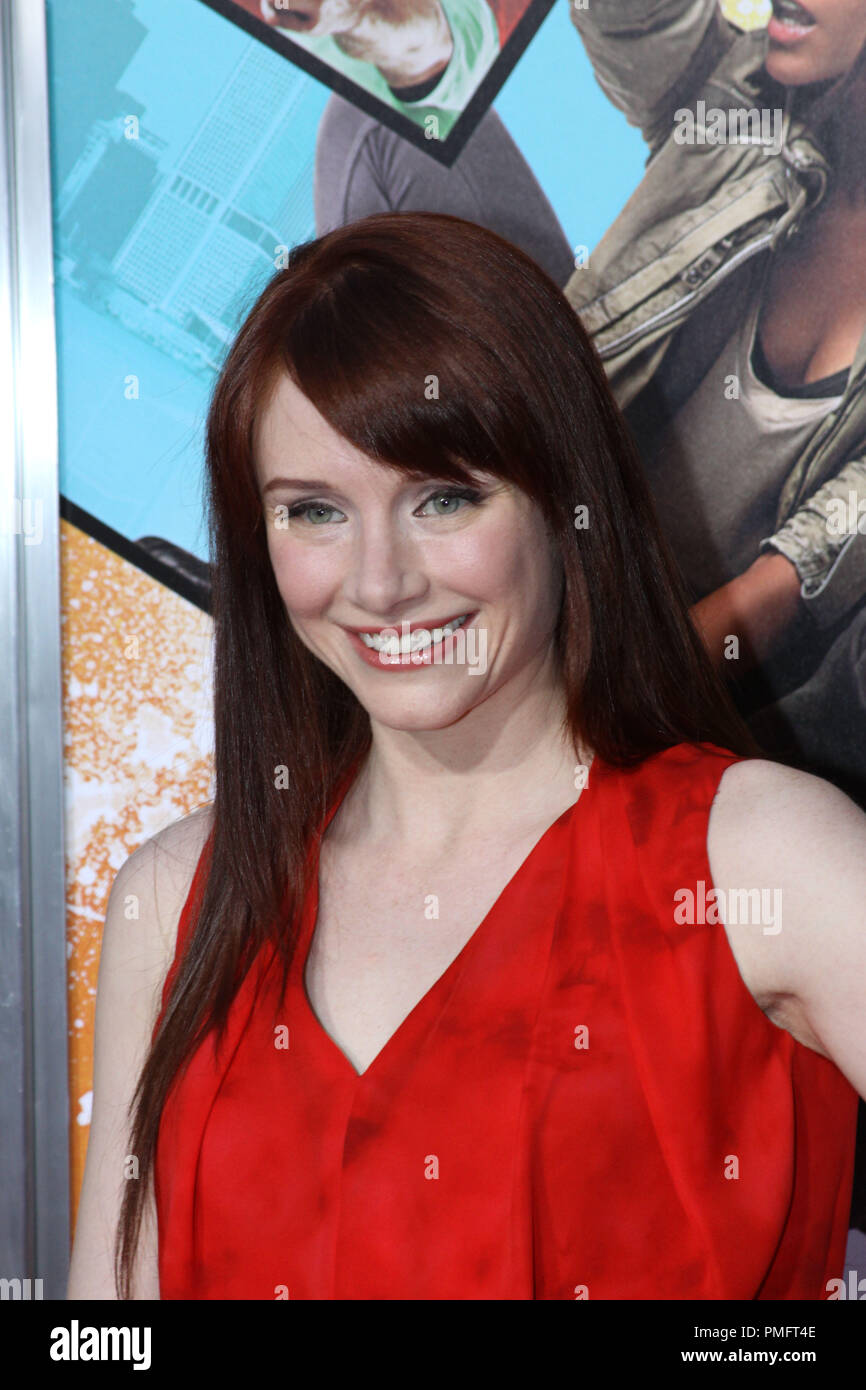 Bryce Dallas Howard alla premiere di Warner Bros Foto "perdenti". Gli arrivi presso il Grauman's Chinese Theatre a Hollywood, CA. Aprile 20, 2010. Foto: Richard Chavez / PictureLux Riferimento File # 30186 070RAC per solo uso editoriale - Tutti i diritti riservati Foto Stock