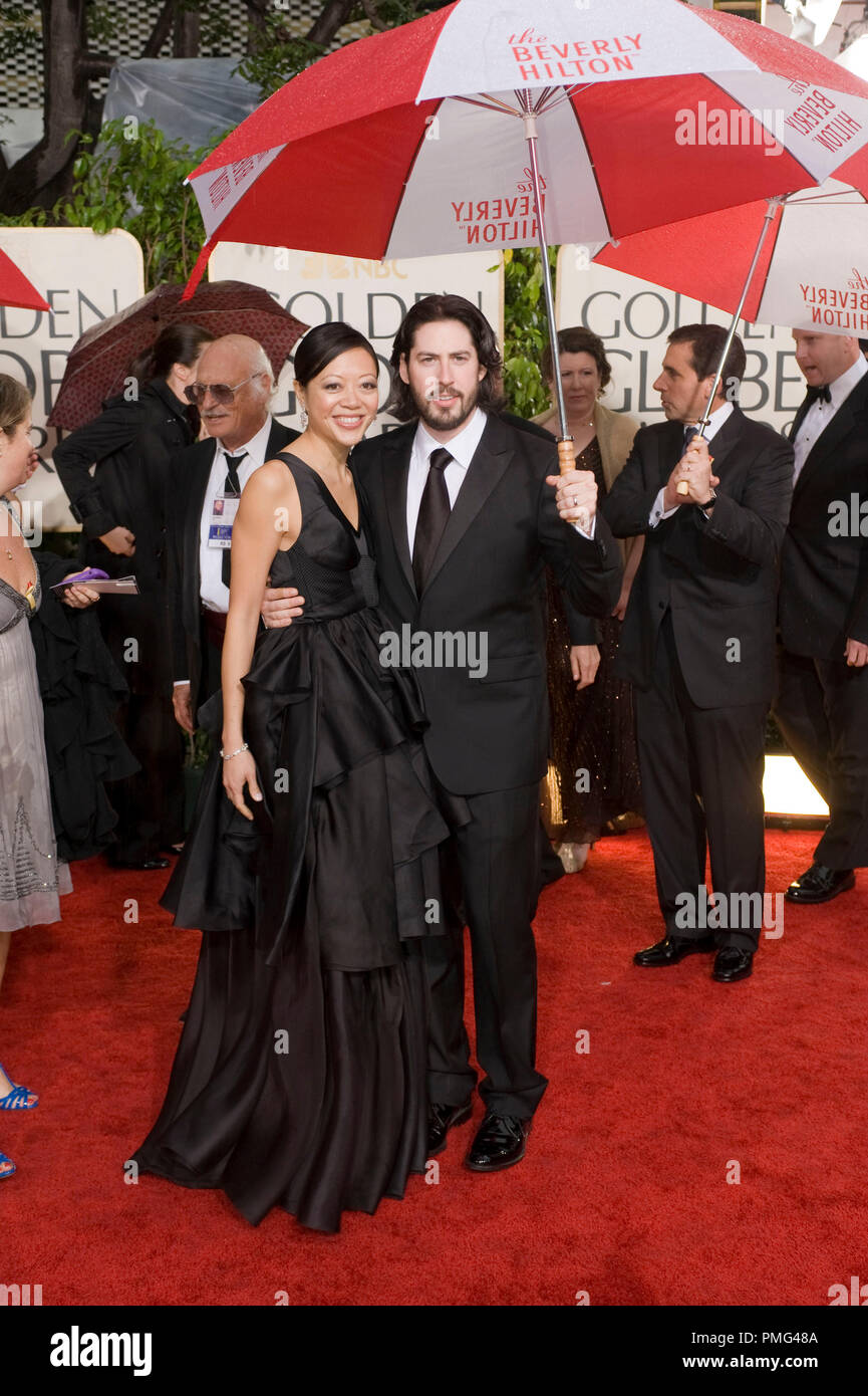 La nomination per il migliore direttore Ð MOTION PICTURE per ÒUp nel AirÓ Direttore Jason Reitman con valutazione, Michele Lee, partecipare alla 67th Annuale di Golden Globe Awards presso il Beverly Hilton di Beverly Hills, CA domenica 17 gennaio, 2010. Informazioni di moda: nero Calvin Klein suit Foto Stock