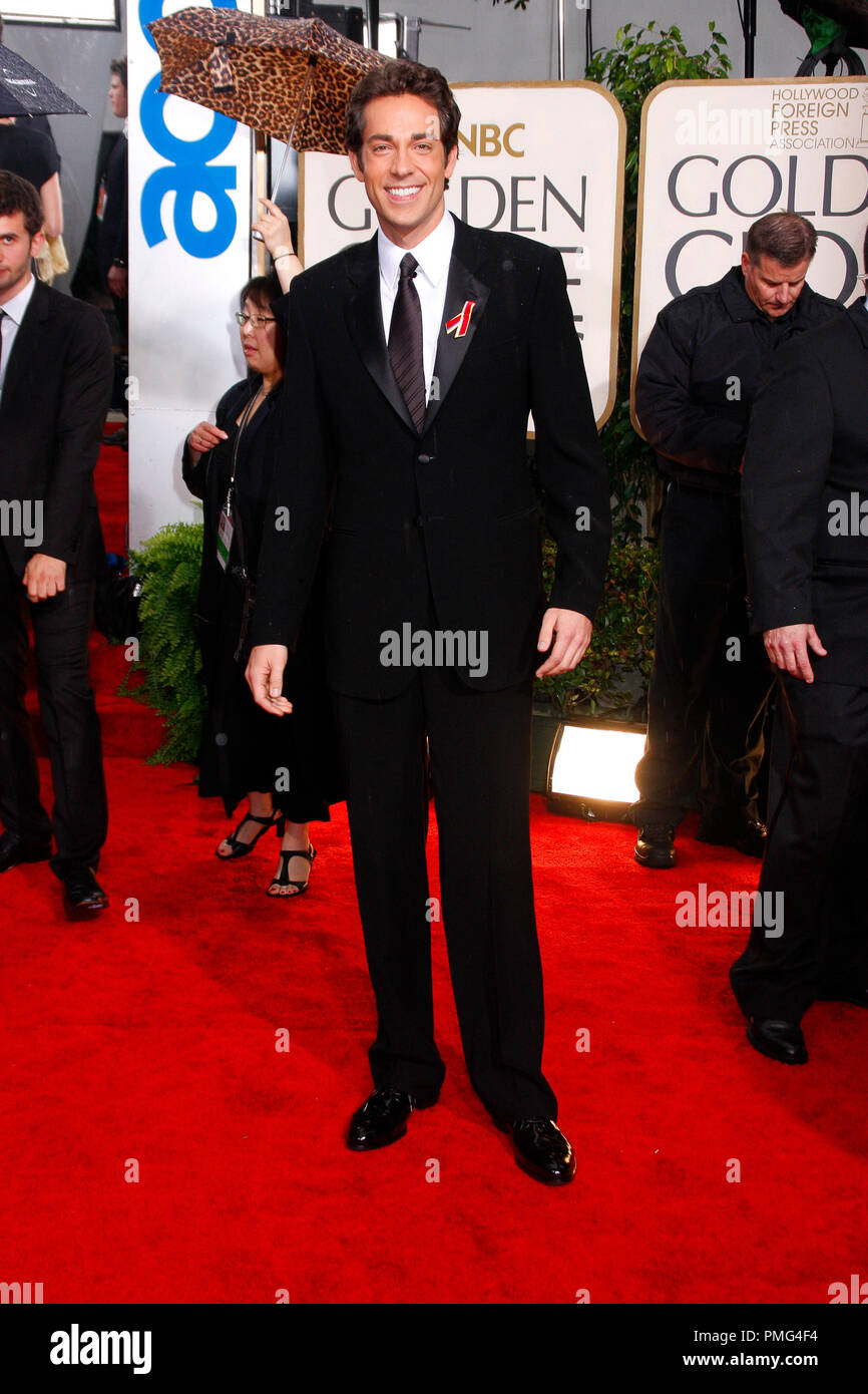 Zachary Levi a 'sessantasettesima Annuale di Golden Globe Awards - Gli arrivi" tenutasi presso il Beverly Hilton Hotel di Beverly Hills, CA domenica 17 gennaio, 2010. Foto di Picturelux Foto Stock