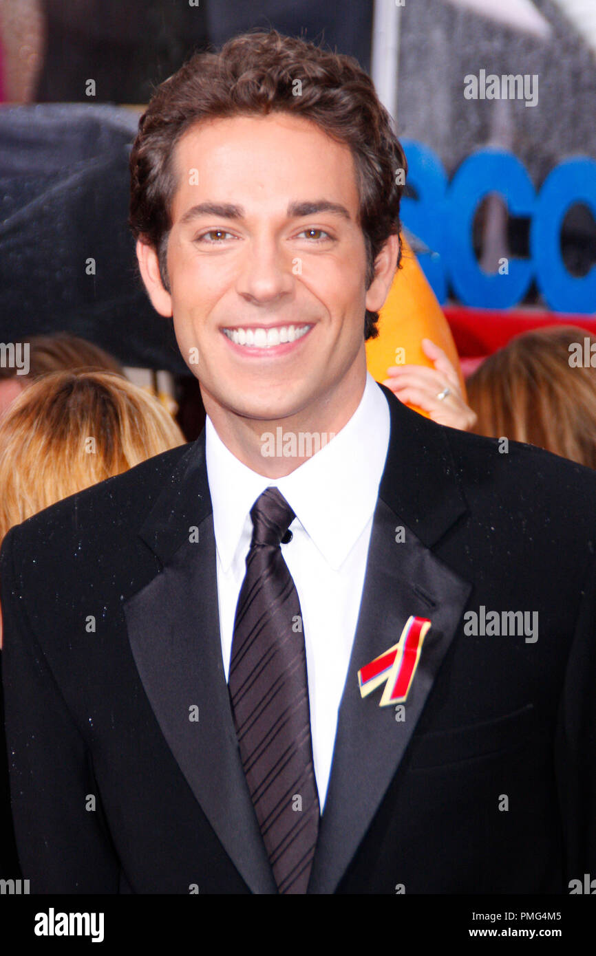 Zachary Levi a 'sessantasettesima Annuale di Golden Globe Awards - Gli arrivi" tenutasi presso il Beverly Hilton Hotel di Beverly Hills, CA domenica 17 gennaio, 2010. Foto di Picturelux Foto Stock