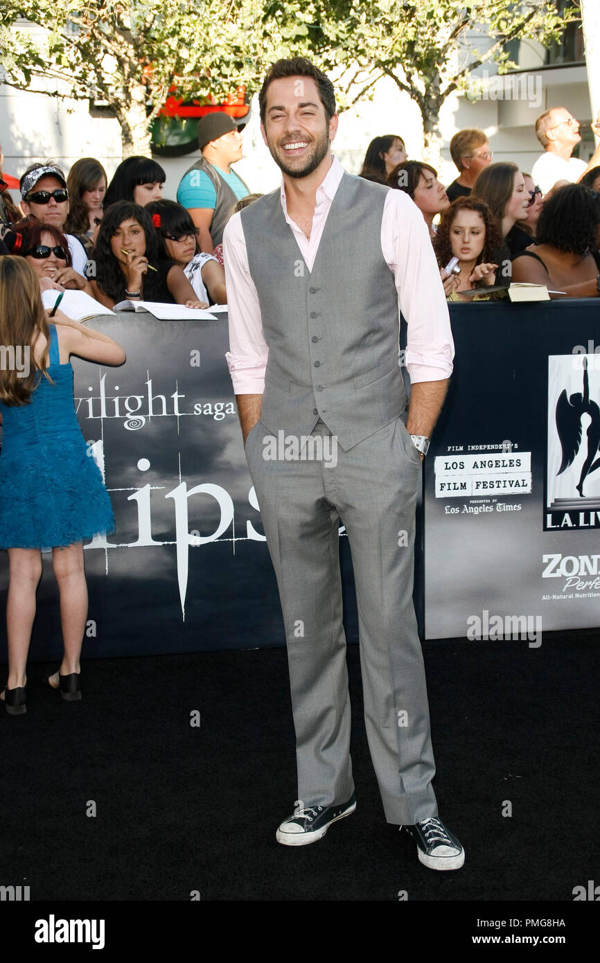 Zachary Levi alla premiere di Summit Entertainment 'TheTwilight Saga: Eclipse'. Gli arrivi presso il Nokia Theater in L.A. Vive a Los Angeles, CA, 24 giugno 2010. Foto © Giuseppe Martinez/Picturelux - Tutti i diritti riservati. Riferimento al file # 30304 120JM per solo uso editoriale - Foto Stock