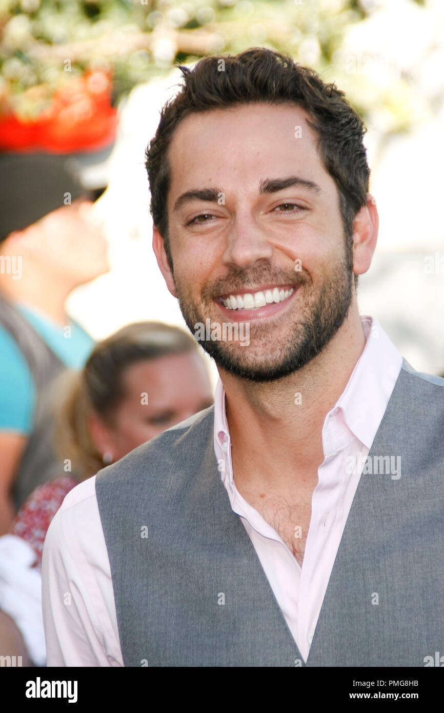 Zachary Levi alla premiere di Summit Entertainment 'TheTwilight Saga: Eclipse'. Gli arrivi presso il Nokia Theater in L.A. Vive a Los Angeles, CA, 24 giugno 2010. Foto © Giuseppe Martinez/Picturelux - Tutti i diritti riservati. Riferimento al file # 30304 121JM per solo uso editoriale - Foto Stock