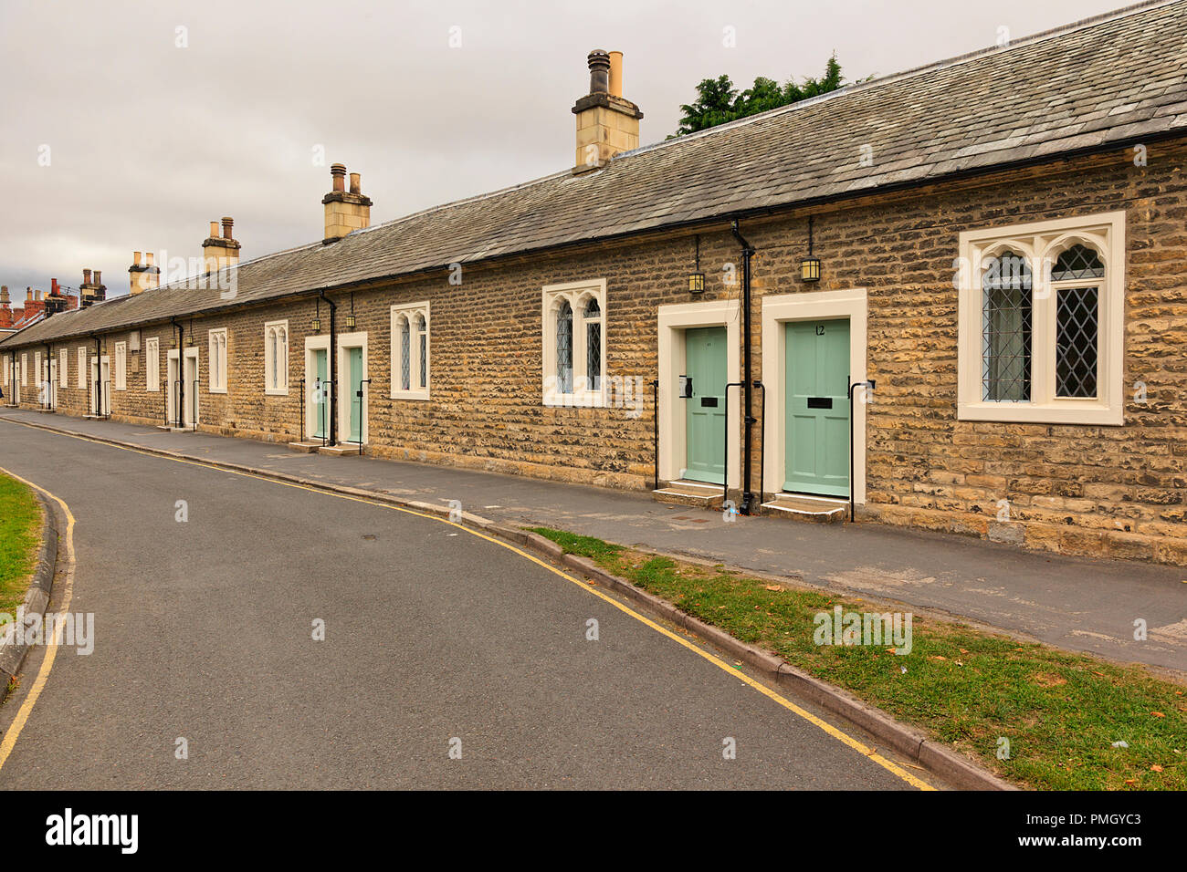 Signora Lumley's Alms case a Thornton le Dale nel North Yorkshire Foto Stock