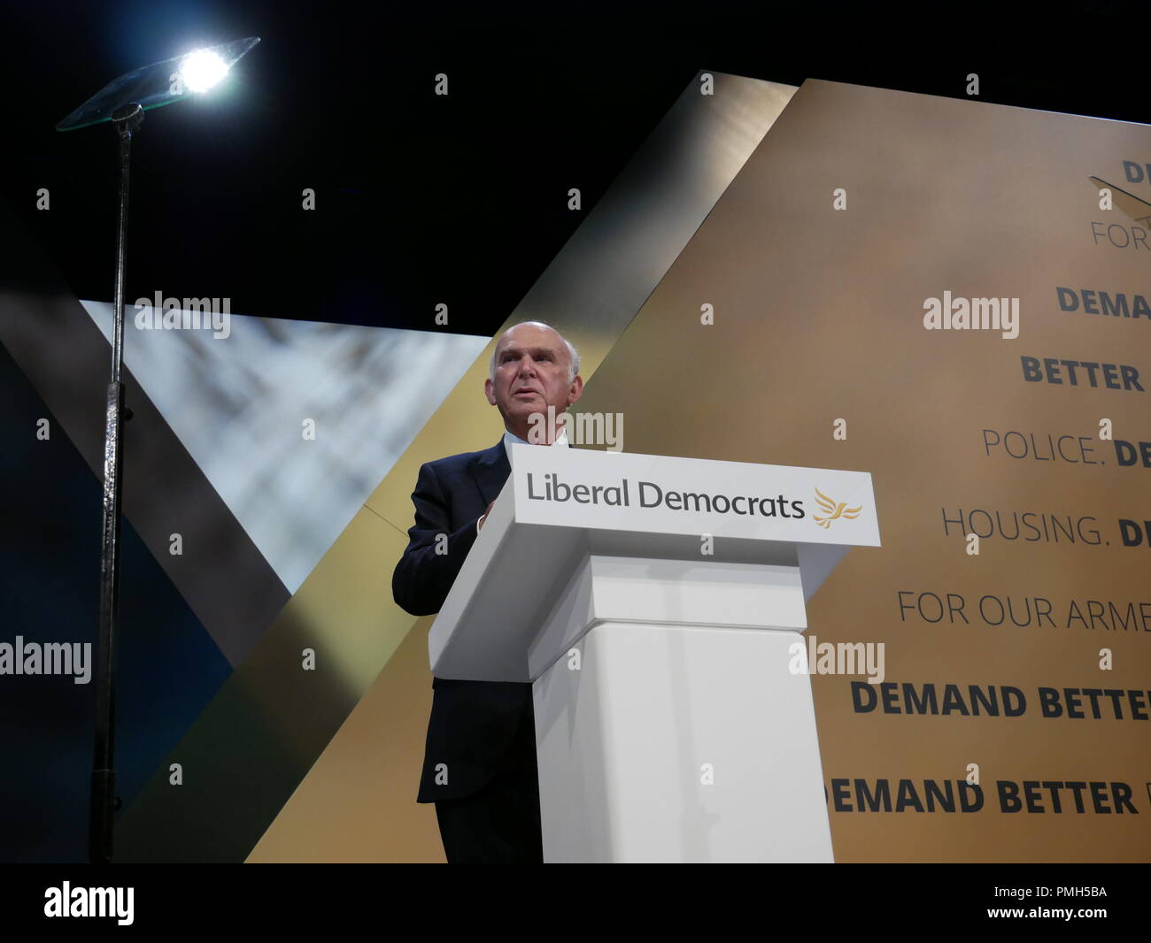 Brighton, Regno Unito. 18 settembre 2018. Lib Dem Sir Leader Vince il cavo MP gli indirizzi dei liberali democratici al loro Autunno 2018 Conferenza in Brighton. Foto Stock