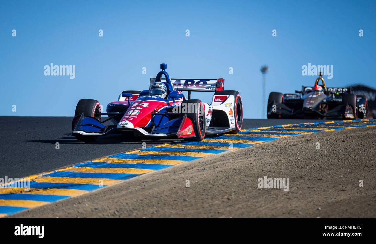 A Sonoma, CA, Stati Uniti d'America. Xvi Sep, 2018. A : A.J. Foyt Enterprises driver Tony Kanaan (14) del Brasile in uscita di curva 3 durante la GoPro Grand Prix di Sonoma Verizon Campionato Indycar di Sonoma Raceway Sonoma, CA Thurman James/CSM/Alamy Live News Foto Stock