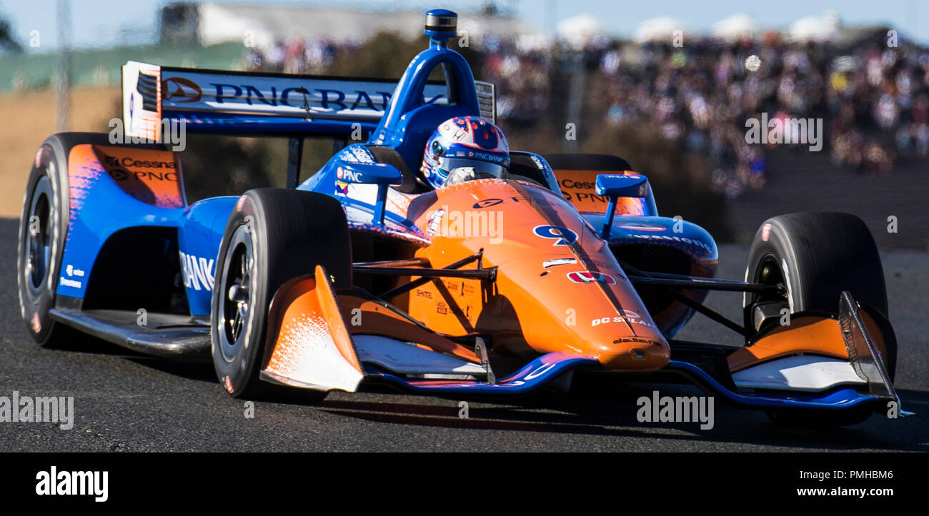 A Sonoma, CA, Stati Uniti d'America. Xvi Sep, 2018. A : Chip Ganassi Racing driver Scott Dixon (9) della Nuova Zelanda prende il 2° posto su tutte Verizon Campionato Indycar vincitore uscente del turno 5 durante la GoPro Grand Prix di Sonoma Verizon Campionato Indycar di Sonoma Raceway Sonoma, CA Thurman James/CSM/Alamy Live News Foto Stock