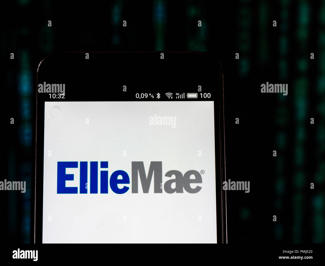 Ellie Mae Software Company logo che si vede visualizzato su un telefono intelligente. Ellie Mae, Inc. è una società di software che elabora il 35% degli Stati Uniti ipoteca applicazioni. I servizi si basano su un modello software come servizio che semplifica e automatizza il processo di originario e il finanziamento di nuovi prestiti ipotecari e agevolare la conformità alle normative. Foto Stock