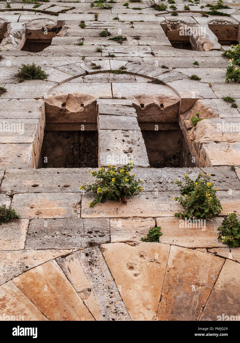 Krak des Chevaliers, precedentemente noto come unità CRAC de l'Hospital è un castello dei Crociati in Siria e uno dei più importanti castelli medievali in tutto il mondo. Foto Stock