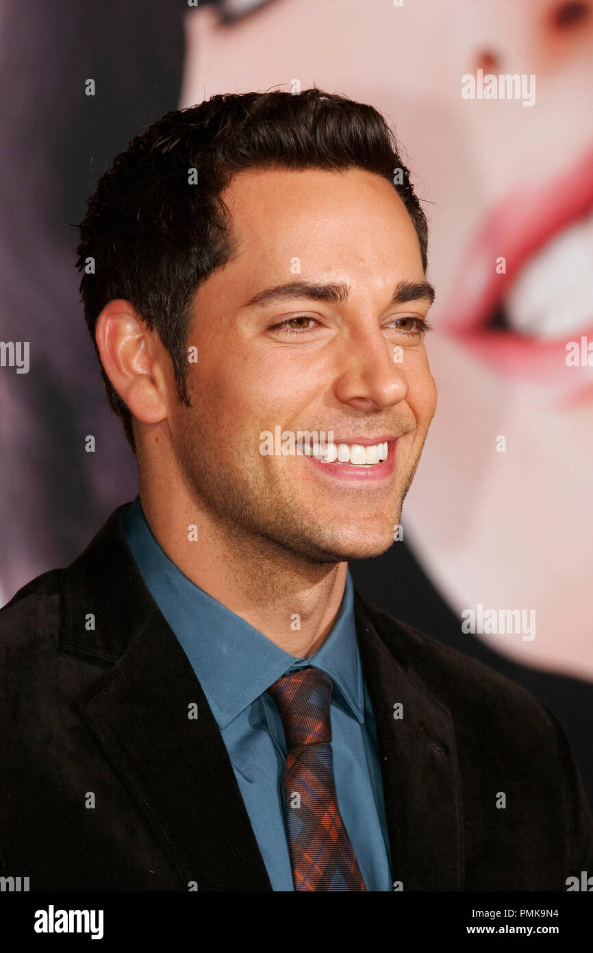 Zachary Levi alla premiere di Disney's "aggrovigliato'. Gli arrivi presso l'El Capitan theater a Hollywood, CA, Novembre 14, 2010. Foto © Giuseppe Martinez/Picturelux - Tutti i diritti riservati. Riferimento al file # 30700 042JM per solo uso editoriale - Foto Stock