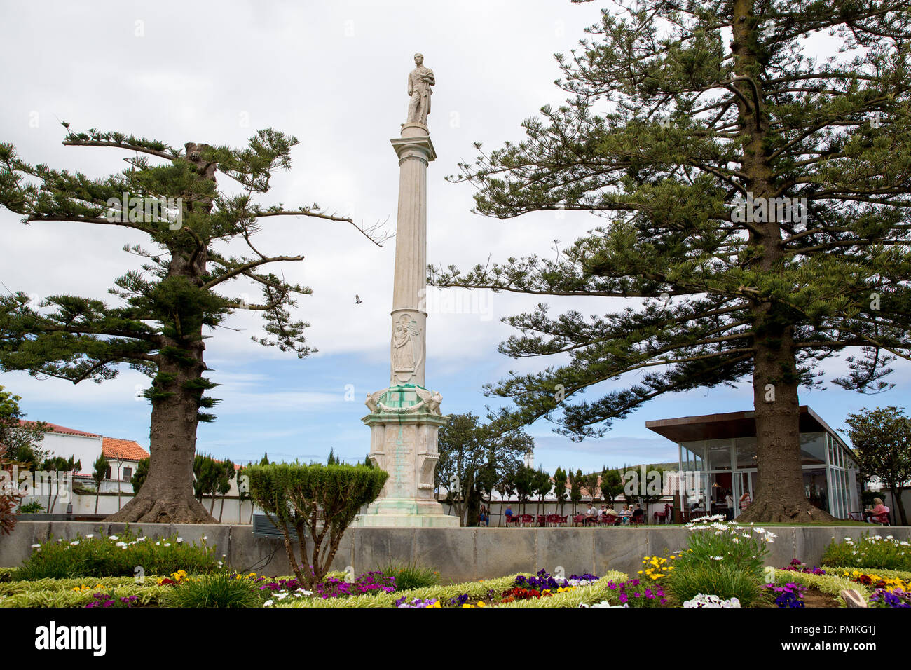 Monumento a Jose Silvestre Ribiero nei giardini pubblici (Jardim Municipal) in Praia da Vitoria, Terceira, Azzorre Foto Stock