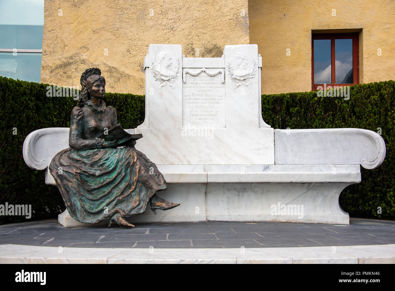 Statua di Sisi, Elisabetta di Baviera, Imperatrice d'Austria, di Castel Trauttmansdorff a Merano in Alto Adige Foto Stock