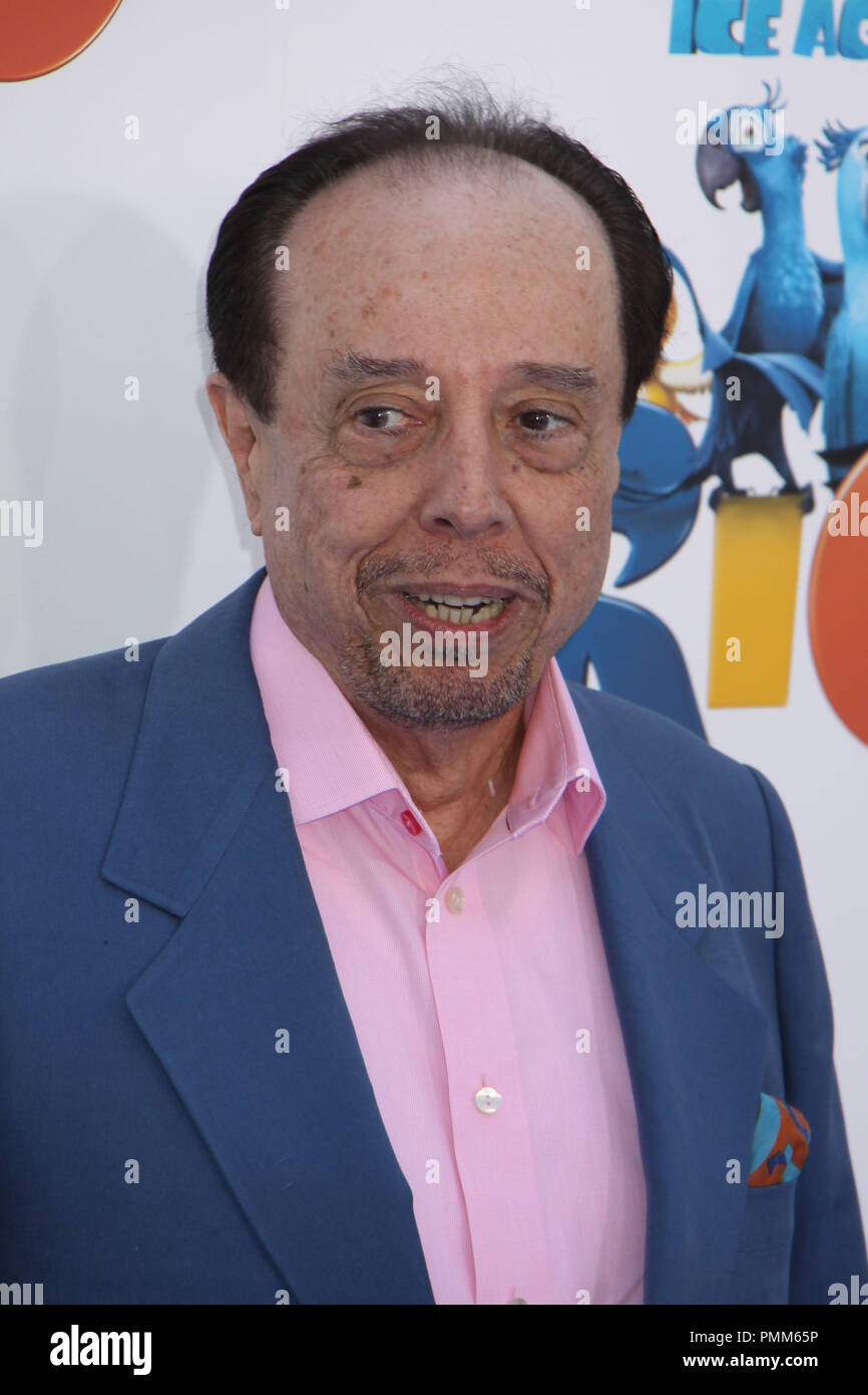 Sergio Mendes 04/10/2011 "Rio " Premiere @ Grauman's Chinese Theater, Hollywood Foto di Megumi Torii/ www.HollywoodNewsWire.net/ PictureLux Foto Stock