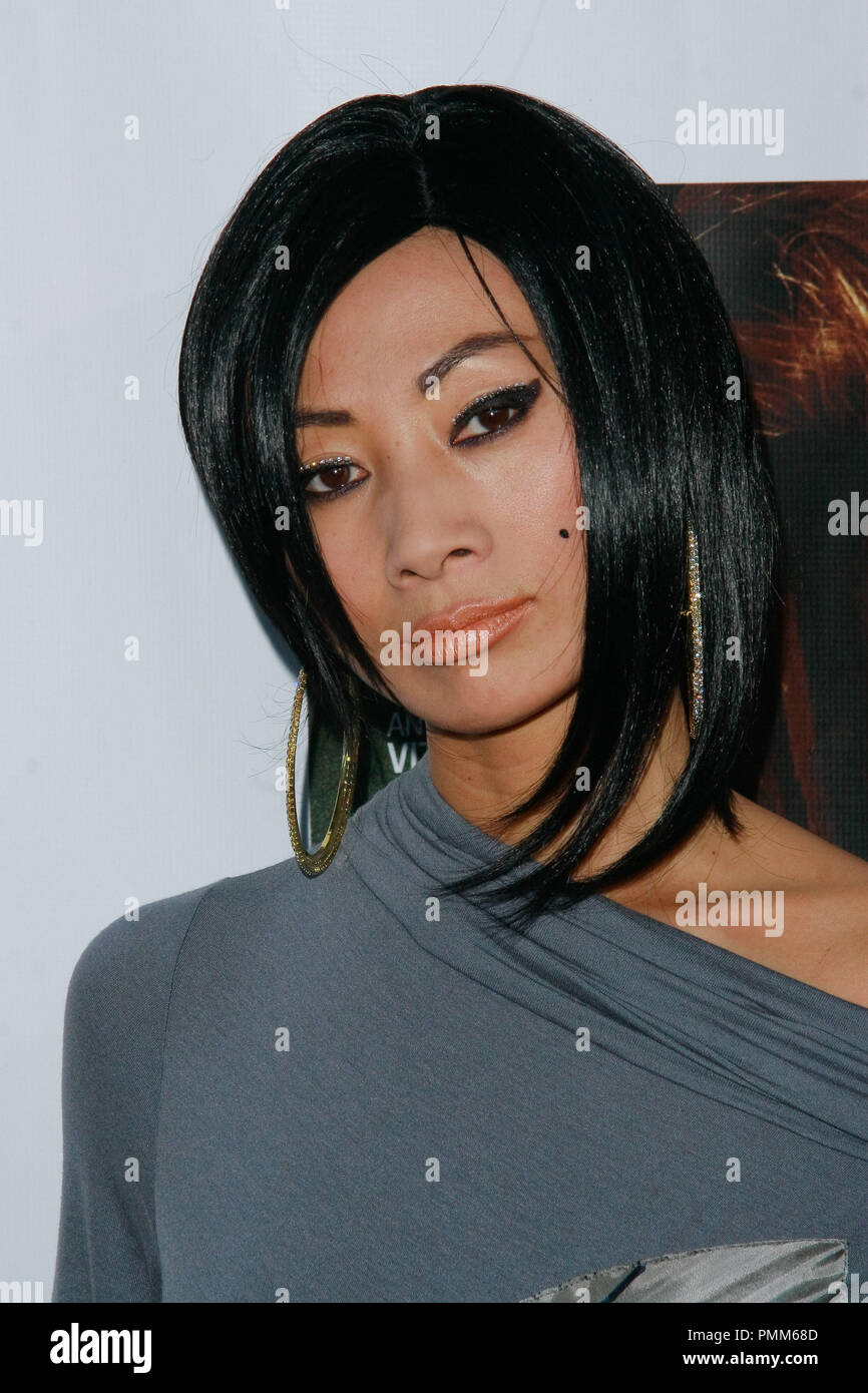 Bai Ling alla Premiere di "decisioni" & Celebrazione della vita di attore Corey Haim. Gli arrivi presso il Writer's Guild Theatre di Beverly Hills, CA, 10 aprile 2011. Foto di Joe Martinez / PictureLux Foto Stock