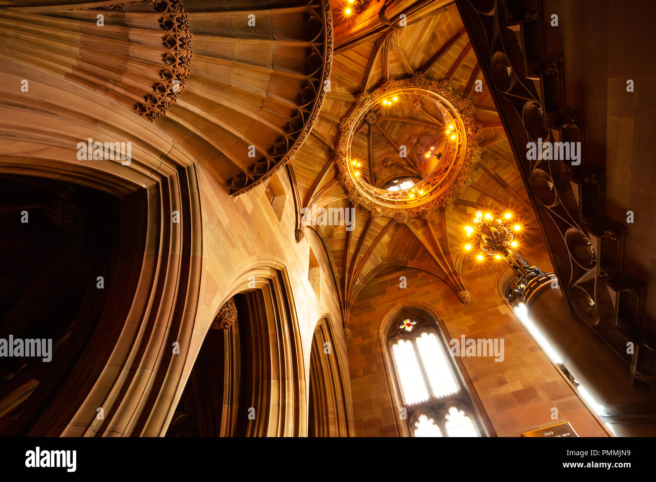 Manchester, Regno Unito - 18 Maggio 2018: John Rylands Library costruito nel 1988 da Enriqueta Rylands, sua moglie dopo Giovanni della morte, è aperto al pubblico nel 1900. Il Foto Stock