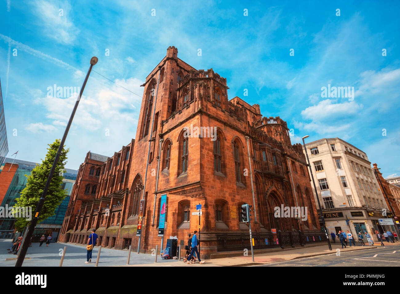 Manchester, Regno Unito - 18 Maggio 2018: John Rylands Library costruito nel 1988 da Enriqueta Rylands, sua moglie dopo Giovanni della morte, è aperto al pubblico nel 1900. Il Foto Stock