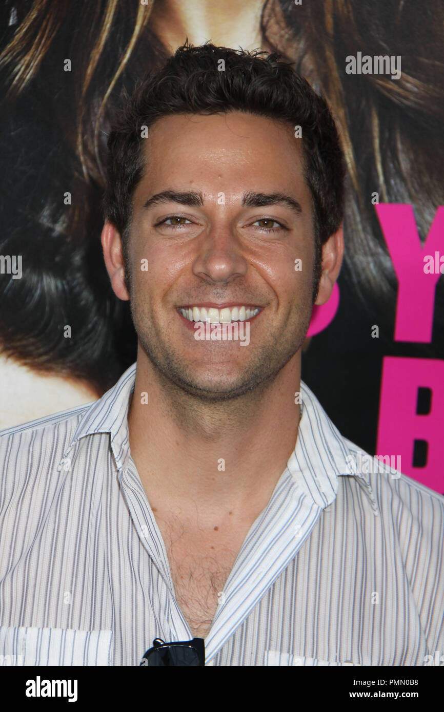 Zachary Levi 06/30/2011 'orribile Bosses Premiere @ Grauman's Chinese Theater, Hollywood Foto di Megumi Torii/ www.HollywoodNewsWire.net/ PictureLux Foto Stock