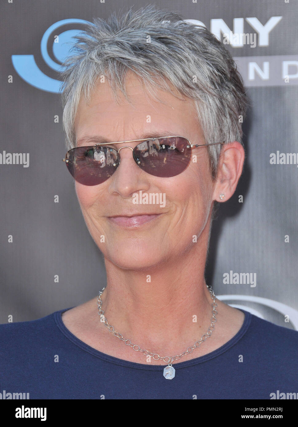 Jamie Lee Curtis a Tony Hawk's 8 Stand annuale fino a beneficio Skateparks tenutosi a Ron Burkle's Green Acres Estate in Beverly Hills, CA. La manifestazione si è svolta domenica 2 ottobre, 2011. Foto di PRPP Pacific Rim Photo Press/ PictureLux Foto Stock