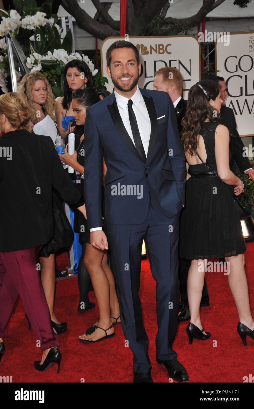 Zachary Levi alla sessantanovesima Golden Globe Awards presso il Beverly Hilton Hotel. Gennaio 15, 2012 Beverly Hills, CA Foto: CCR / PictureLux Riferimento File # 31339 695CCR per solo uso editoriale - Tutti i diritti riservati Foto Stock