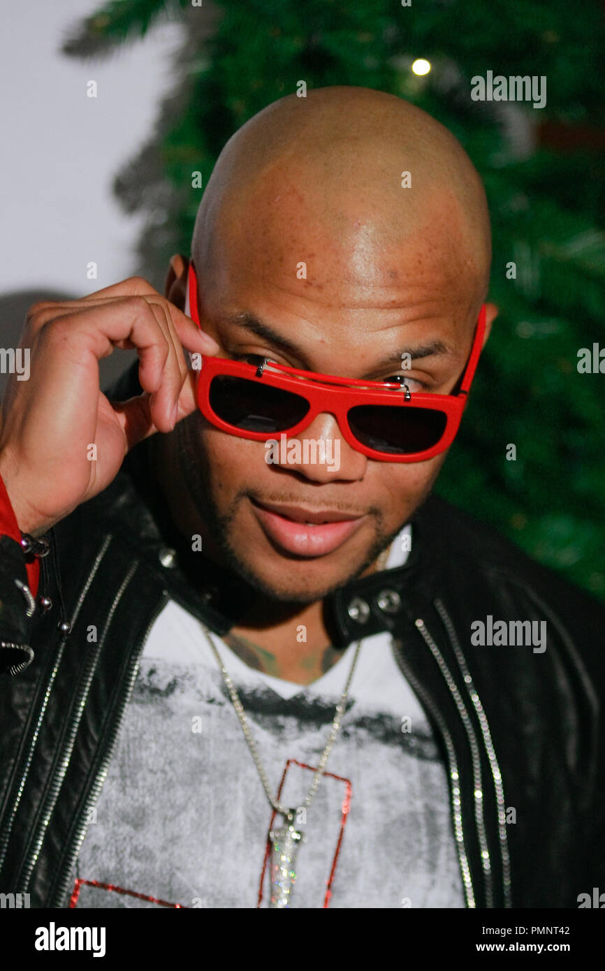 Flo rida a Kiis FM Jingle della sfera 2011. Gli arrivi presso Nokia Theater L.A. Vive a Los Angeles, CA, 3 dicembre 2011. Foto di Joe Martinez / PictureLux Foto Stock