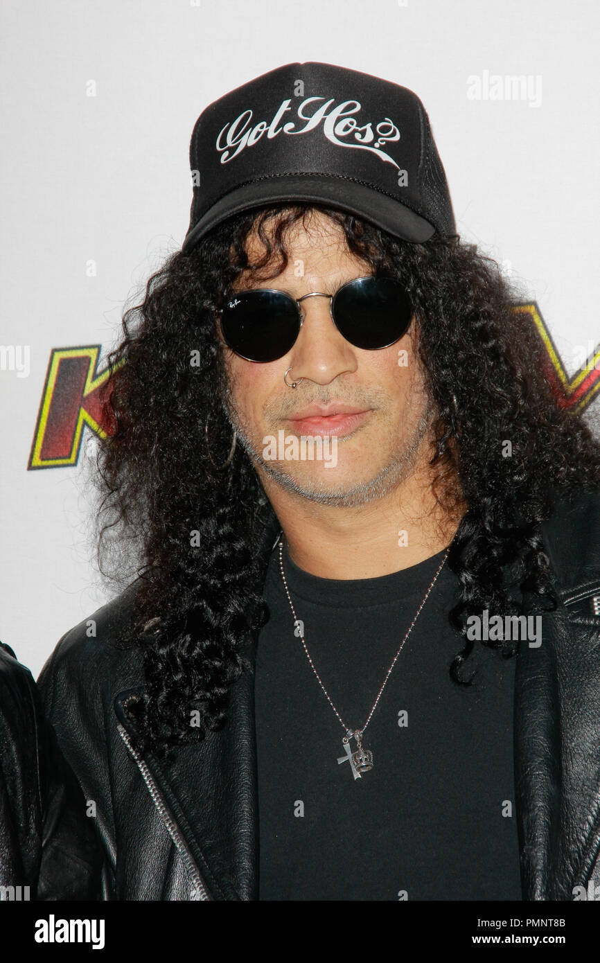 Slash al Kiis FM Jingle della sfera 2011. Gli arrivi presso Nokia Theater L.A. Vive a Los Angeles, CA, 3 dicembre 2011. Foto di Joe Martinez / PictureLux Foto Stock