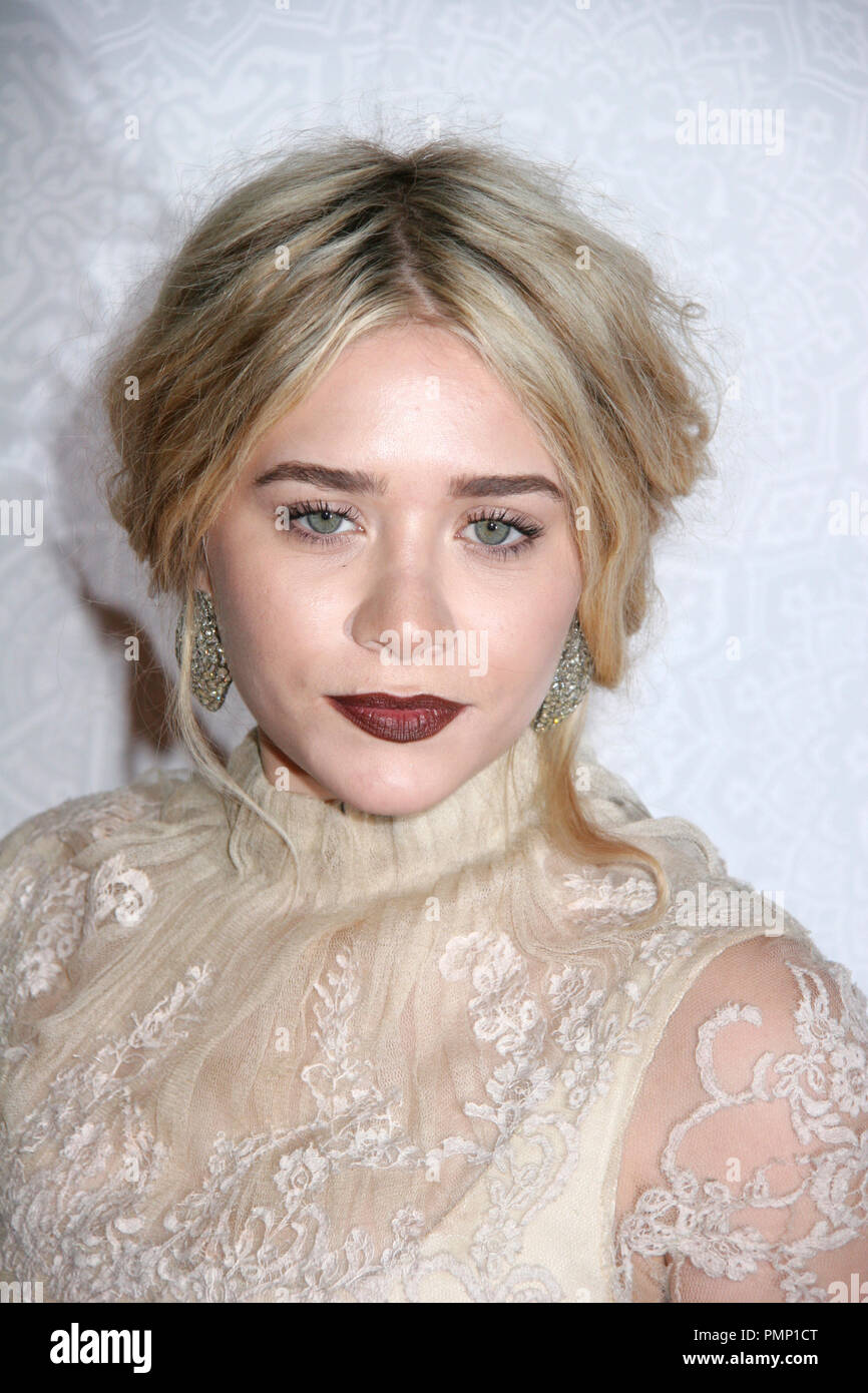 04/01/2010 Ashley Olsen "l'arte di Elysium terza edizione Black Tie Gala Benefico' @ 9900 Wilshire Blvd, Beverly Hills Foto di Ima Kuroda / HNW / Picturelux Riferimento File # 31448 019HNW per solo uso editoriale - Tutti i diritti riservati Foto Stock