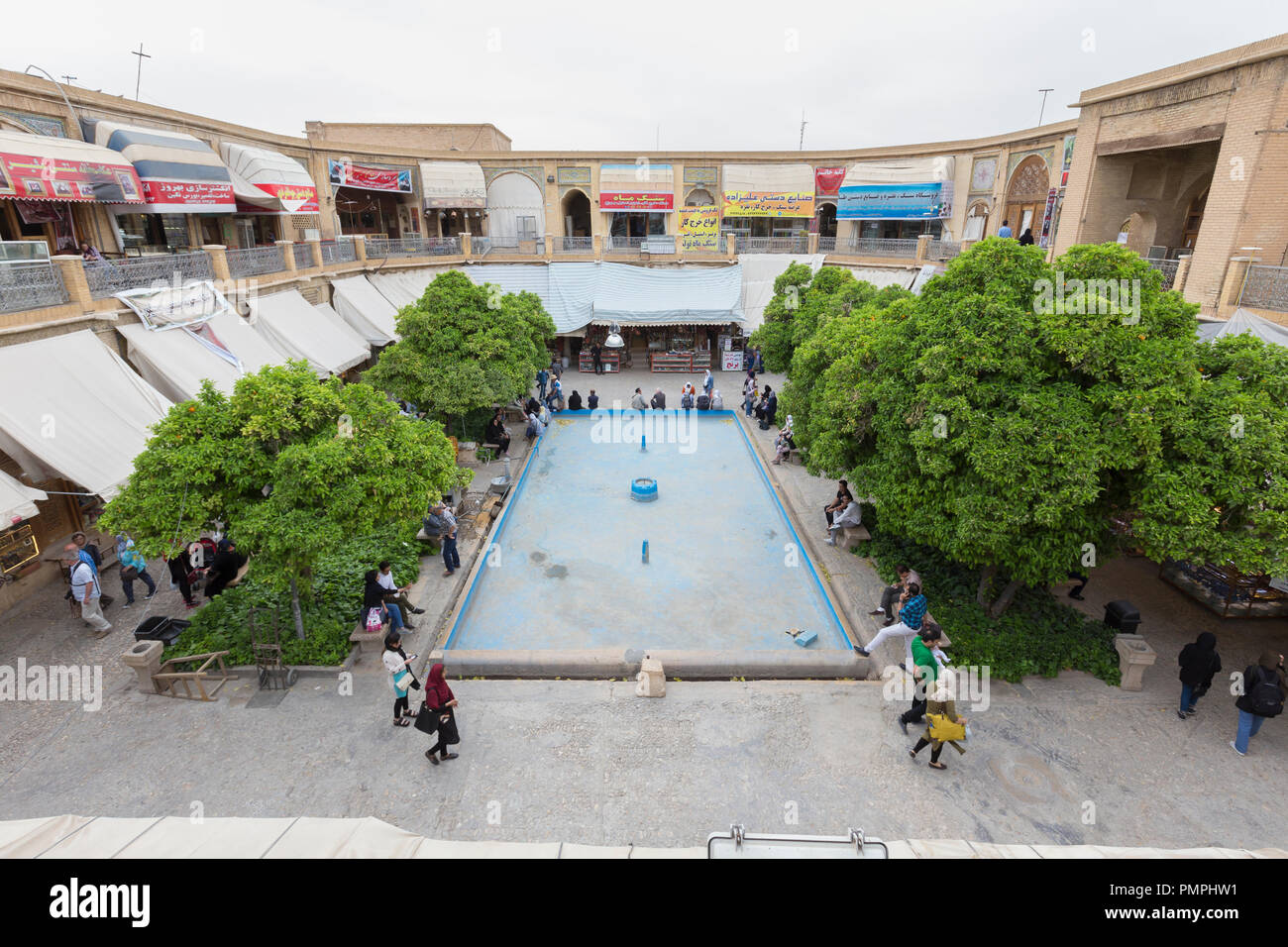 Seray-e Moshir caravanserai, Vakil bazaar, Shiraz, Iran Foto Stock