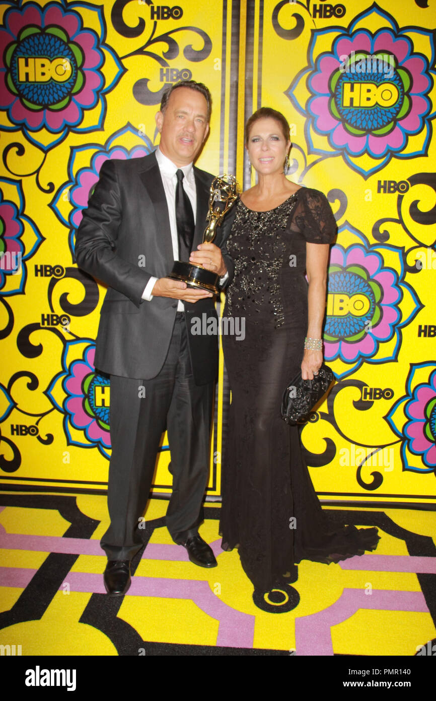 Tom Hanks, Rita Wilson 23/09/2012 La 64a annuale di Primetime Emmy Awards HBO dopo essere partito svoltasi al Pacific Design Center in West Hollywood, CA Foto di Izumi Hasegawa / HNW / PictureLux Foto Stock