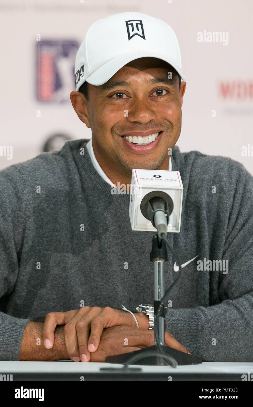 Tiger Woods frequentare il 2012 World Challenge conferenza stampa presso Sherwood Country Club a Novembre 27, 2012 in Thousand Oaks, California (foto di Giovanni Salangsang / PRPP / PictureLux) Foto Stock