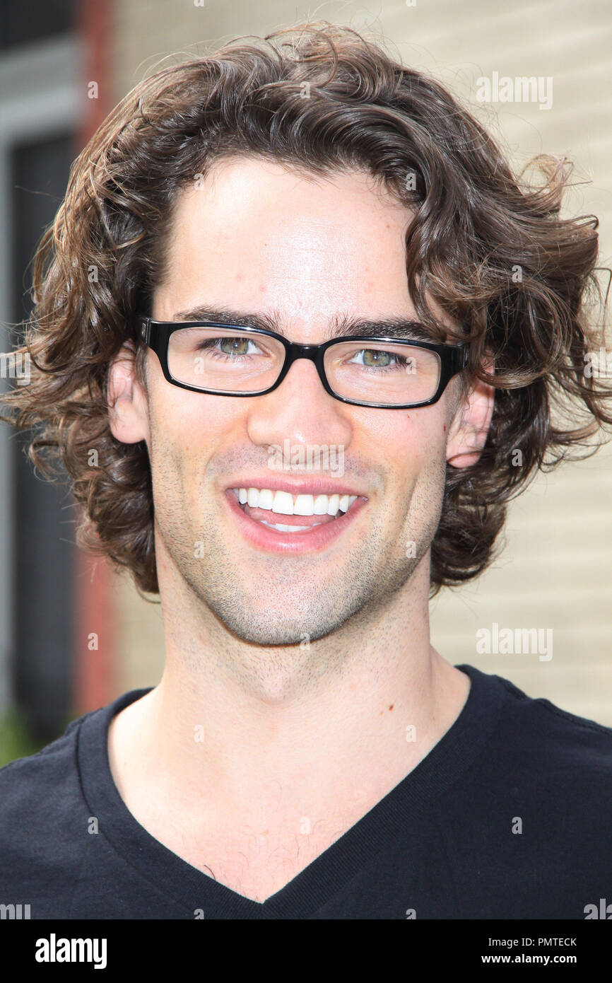 Andrew Lees 03/20/2013 "2013 Impatto visivo ora' evento di beneficenza con 'Spartacus: Guerra dei dannati' Cast volontario svoltasi a impatto visivo ora Clinica Oculistica, Los Angeles Science Center di Los Angeles, CA Foto di Hanako Sato / HNW / PictureLux Foto Stock