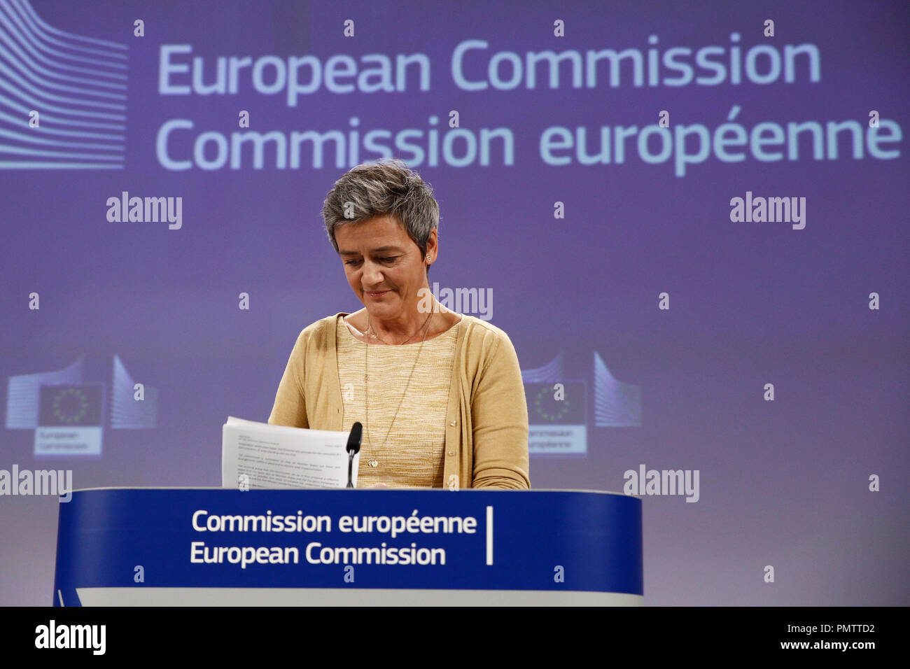 Bruxelles, Belgio. Xix sett. 2018. Il Commissario europeo alla concorrenza Margrethe Vestager tiene una conferenza stampa in Lussemburgo McDonald's caso di aiuto di Stato. Alexandros Michailidis/Alamy Live News Foto Stock