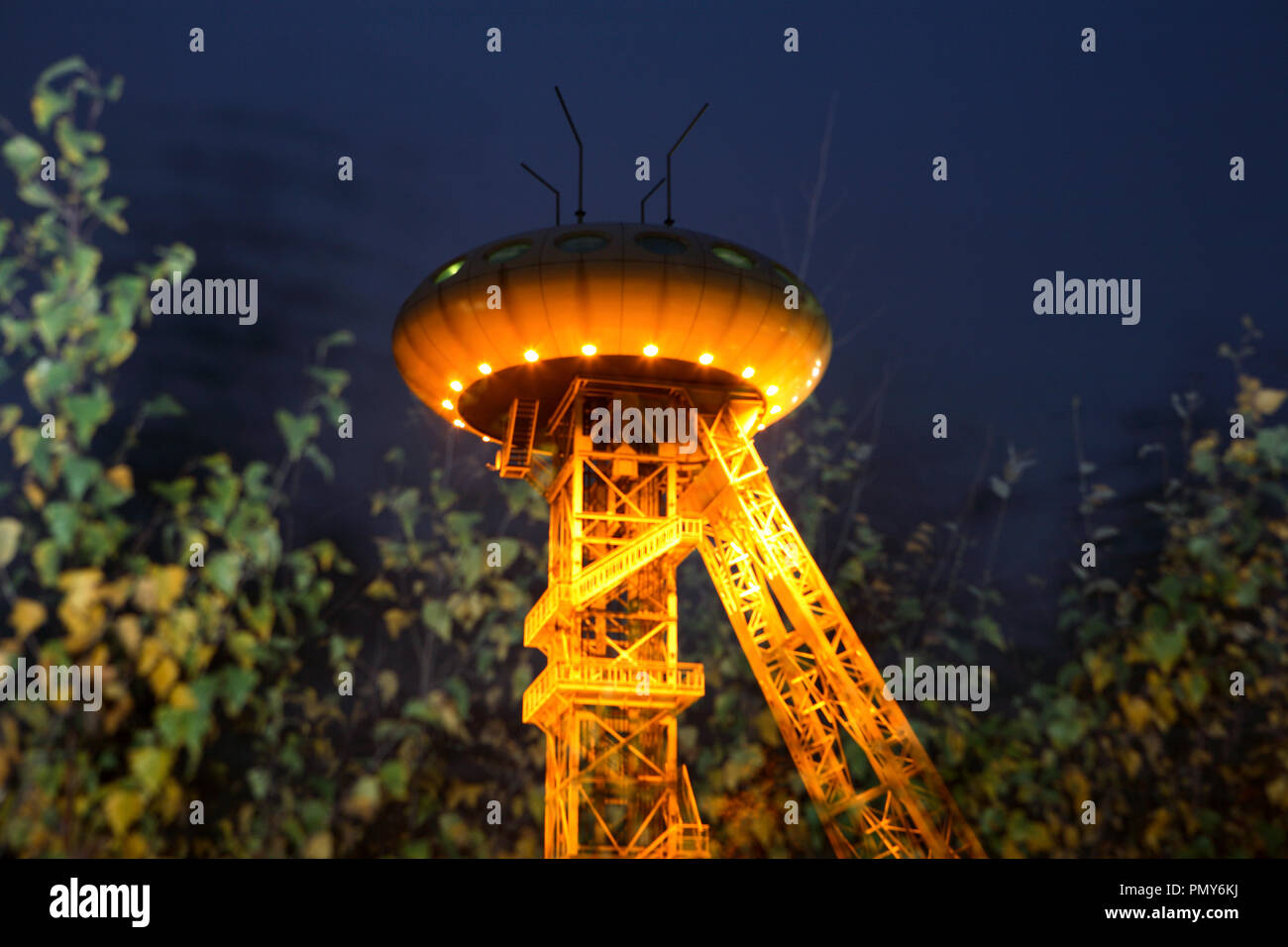 Il 'Colani uovo' è la futuristica riprogettazione di una torre di avvolgimento dell'ex miniera di carbone Ministro Achenbach in Lünen-Brambauer. Il design è venuto dal famoso designer Luigi Colani. Foto Stock