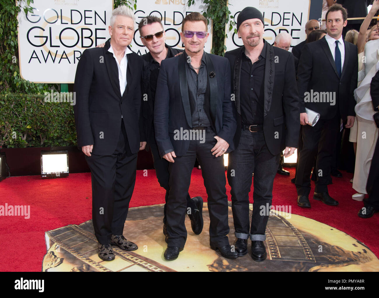 Nominato per la migliore canzone originale - Motion Picture per "normali" amore per Mandela: una camminata lunga alla libertà - Bono, il bordo, Adam Clayton, Larry Mullen, Jr., e Brian Burton frequentare la settantunesima Annuale di Golden Globe Awards presso il Beverly Hilton di Beverly Hills, CA domenica 12 gennaio, 2014. Riferimento al file # 32222 092CCR per solo uso editoriale - Tutti i diritti riservati Foto Stock