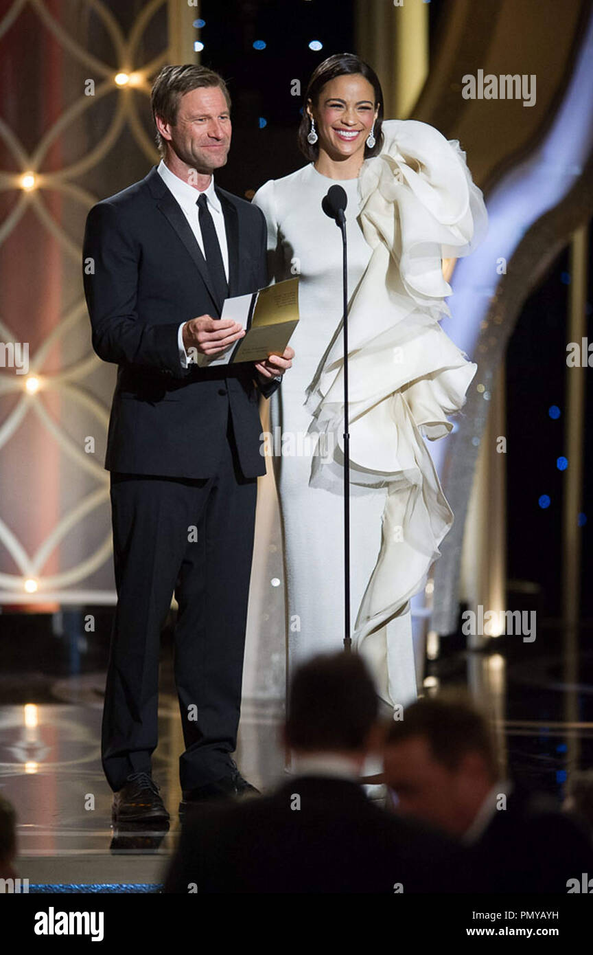 I presentatori Aaron Eckhart e Paula Patton sul palco durante la settantunesima Annuale di Golden Globe Awards presso il Beverly Hilton di Beverly Hills, CA domenica 12 gennaio, 2014. Riferimento al file # 32222 489 CCR per solo uso editoriale - Tutti i diritti riservati Foto Stock