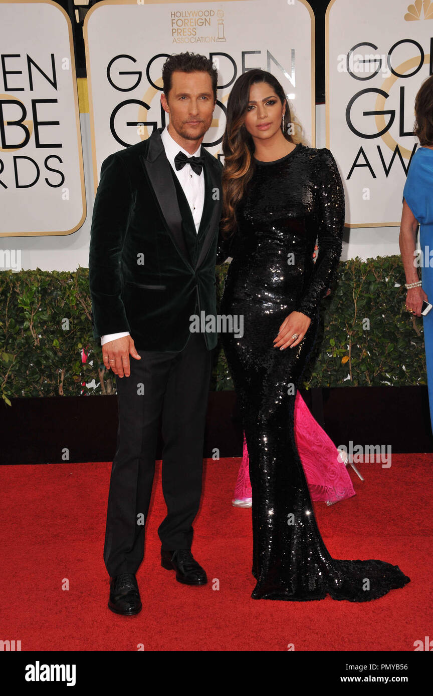 Matthew McConaughey e Camilla Alves al 2014 Golden Globes presso il Beverly Hilton Hotel. Foto di CCR / PictureLux Riferimento File # 32222 612JRCPS per solo uso editoriale - Tutti i diritti riservati Foto Stock