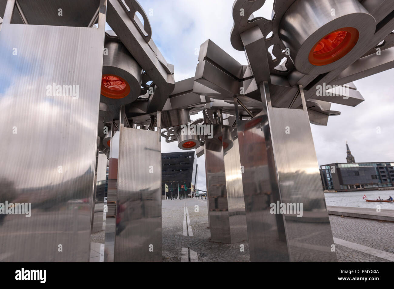 Città scultura frattale da Elisabeth Toubro in Søren Kierkegaards Plads, Copenhagen, Danimarca Foto Stock
