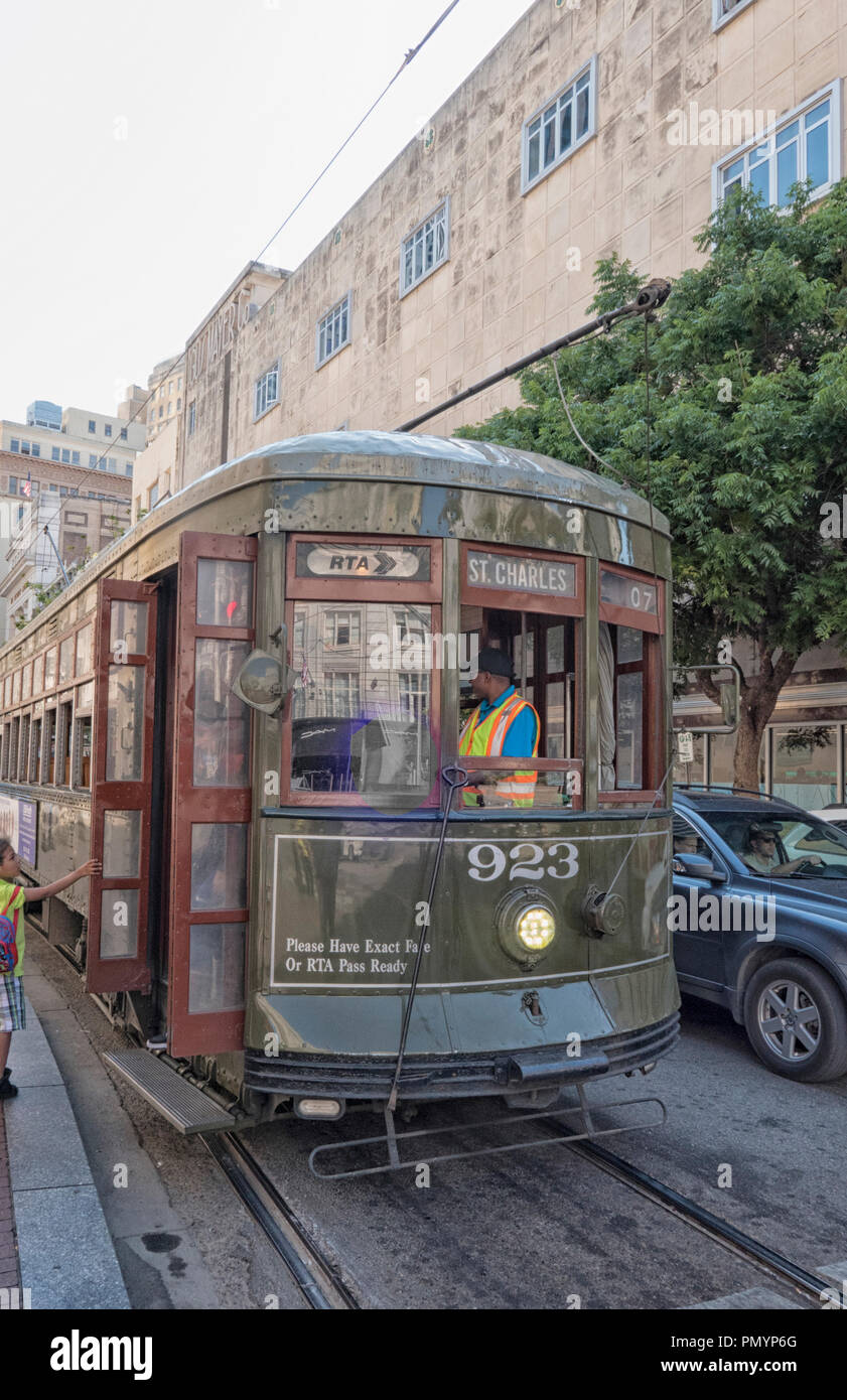 Garden District Streetcar linea, del Quartiere Francese, New Orleans, Louisiana, Stati Uniti. Foto Stock