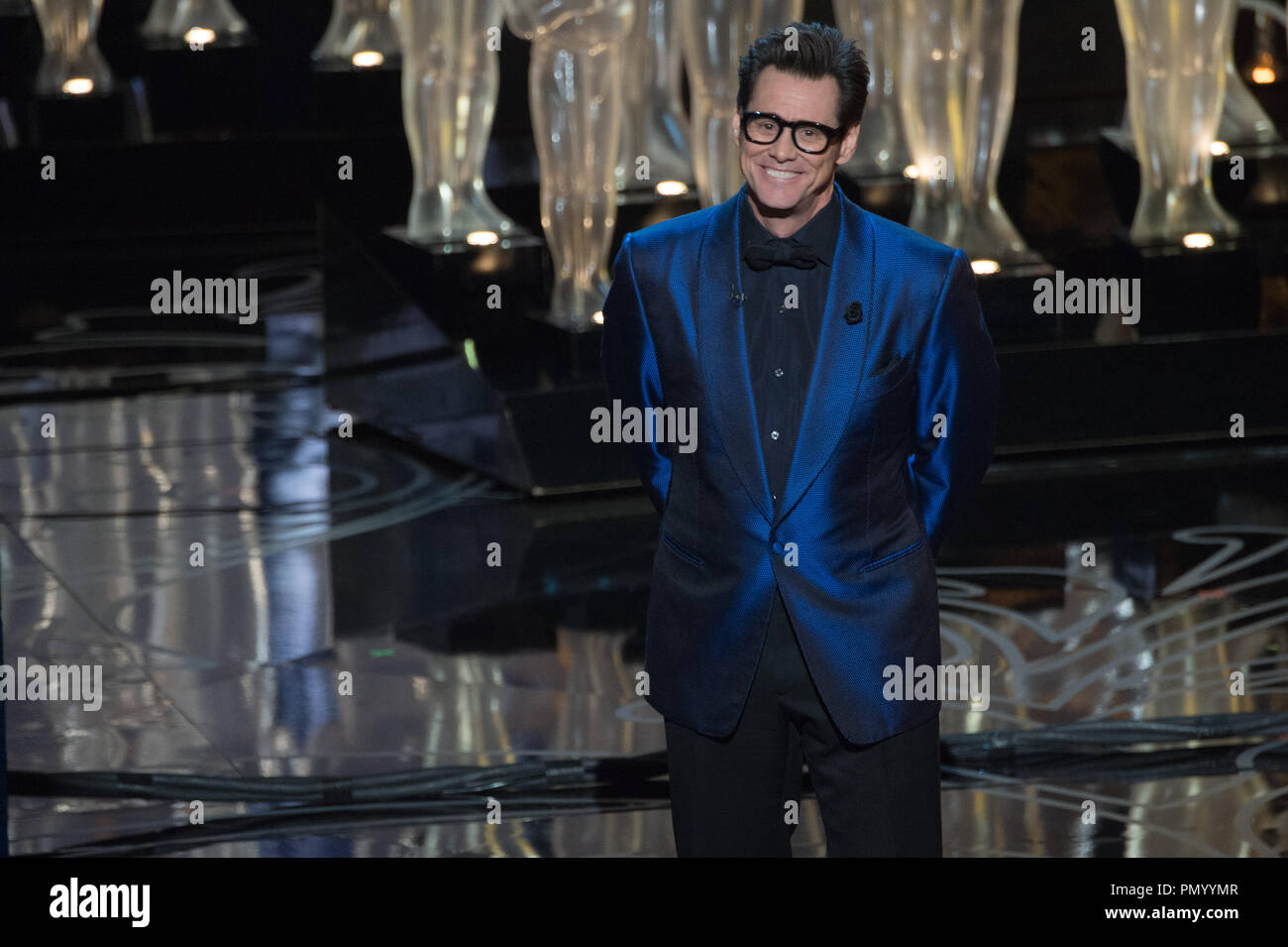 Il presentatore Jim Carrey sul palco durante il live ABC teletrasmesso del 86º Oscar® al Dolby® Theatre il 2 marzo 2014 a Hollywood, CA. Riferimento al file # 32268 563 per solo uso editoriale - Tutti i diritti riservati Foto Stock