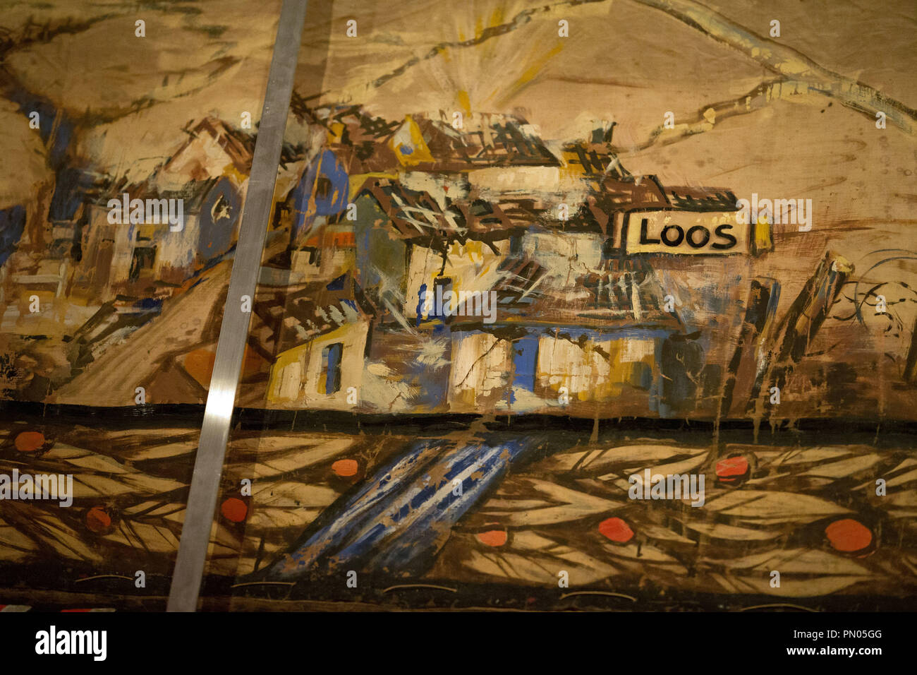 Il North Staffordshire 5° Battaglione Memorial tela raffigurante scene di WW1 sul display all the Potteries Museum and Art Gallery di Stoke-on-Trent. Foto Stock