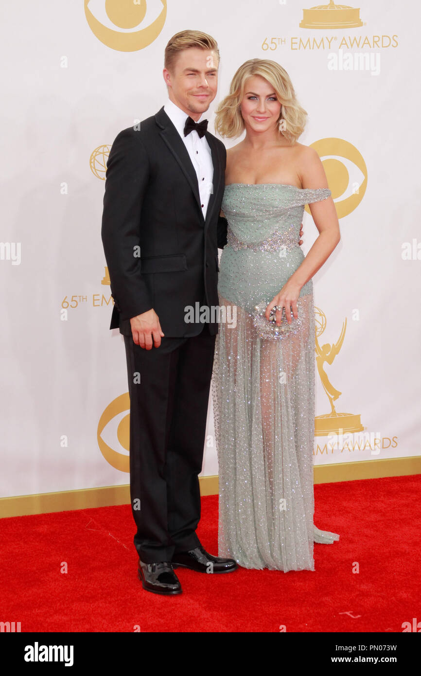 Derek e Julianne Hough, al sessantacinquesimo Primetime Emmy Awards tenutosi presso il Nokia Theater L.A. Vive a Los Angeles, CA, il 22 settembre 2013. Foto di Joe Martinez / PictureLux Foto Stock