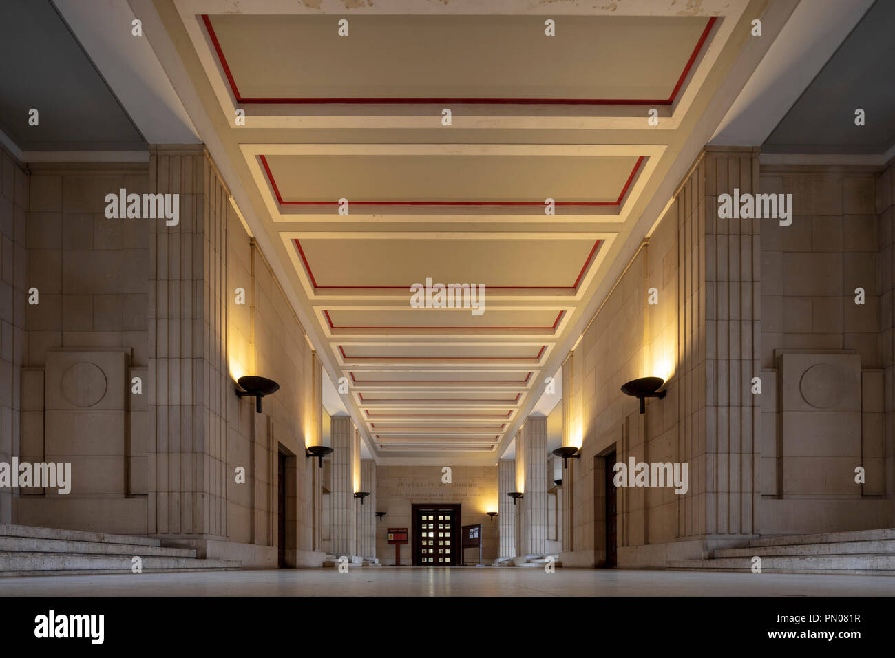 La lobby e del Senato, il centro amministrativo dell'Università di Londra, situato nel cuore del quartiere di Bloomsbury, London, Regno Unito Foto Stock