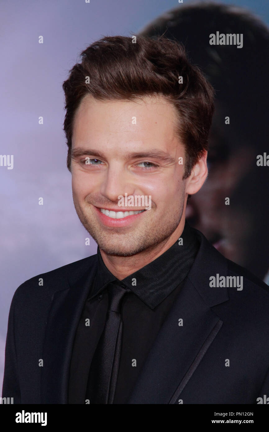 Sebastian Stan presso la Premiere Mondiale della meraviglia 'Captain America: il Winter Soldier". Gli arrivi presso la TCL Teatro Cinese a Hollywood, CA, giovedì 13 marzo, 2014. Foto di Joe Martinez / PictureLux Foto Stock