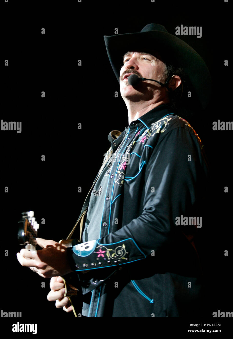 Kix Brooks di Brooks e Dunn esegue in concerto al Sound Advice Amphitheater di West Palm Beach, Florida il 12 novembre 2006 Foto Stock