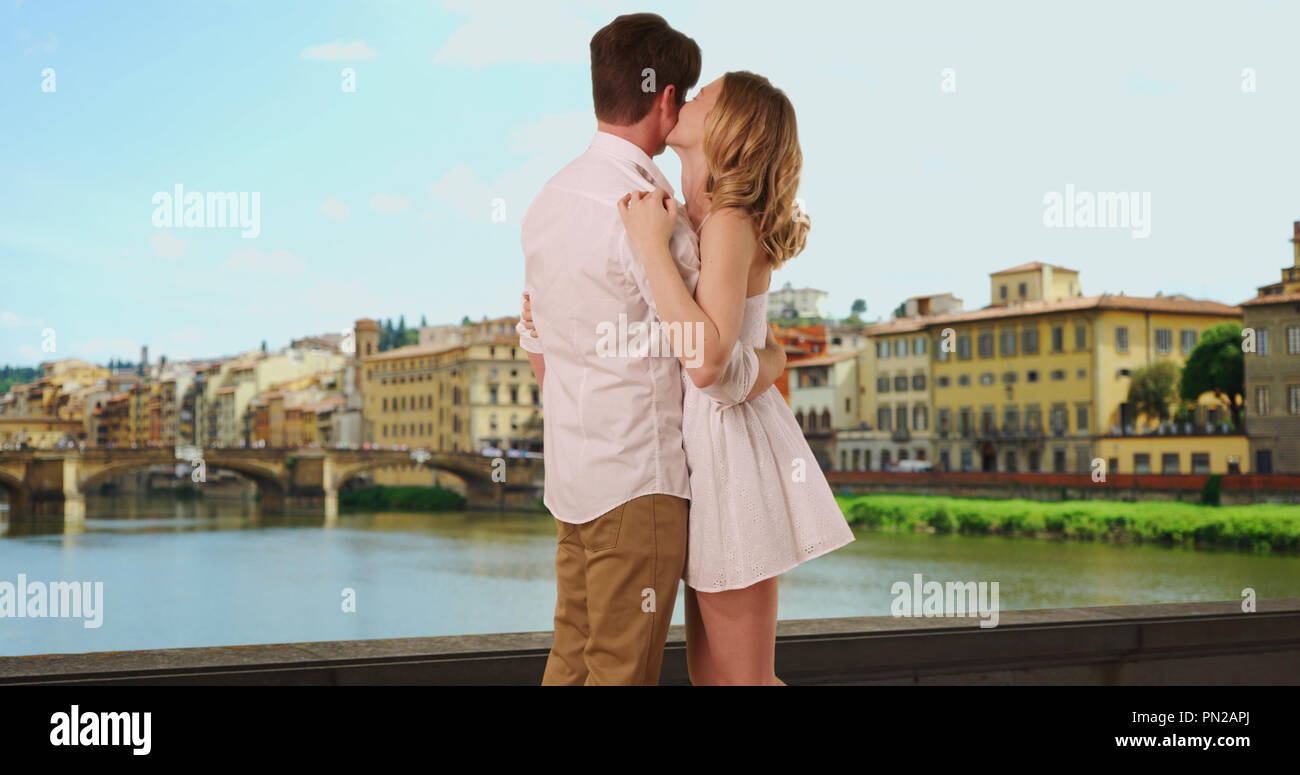 Felice Caucasian coppia in luna di miele a Firenze Foto Stock