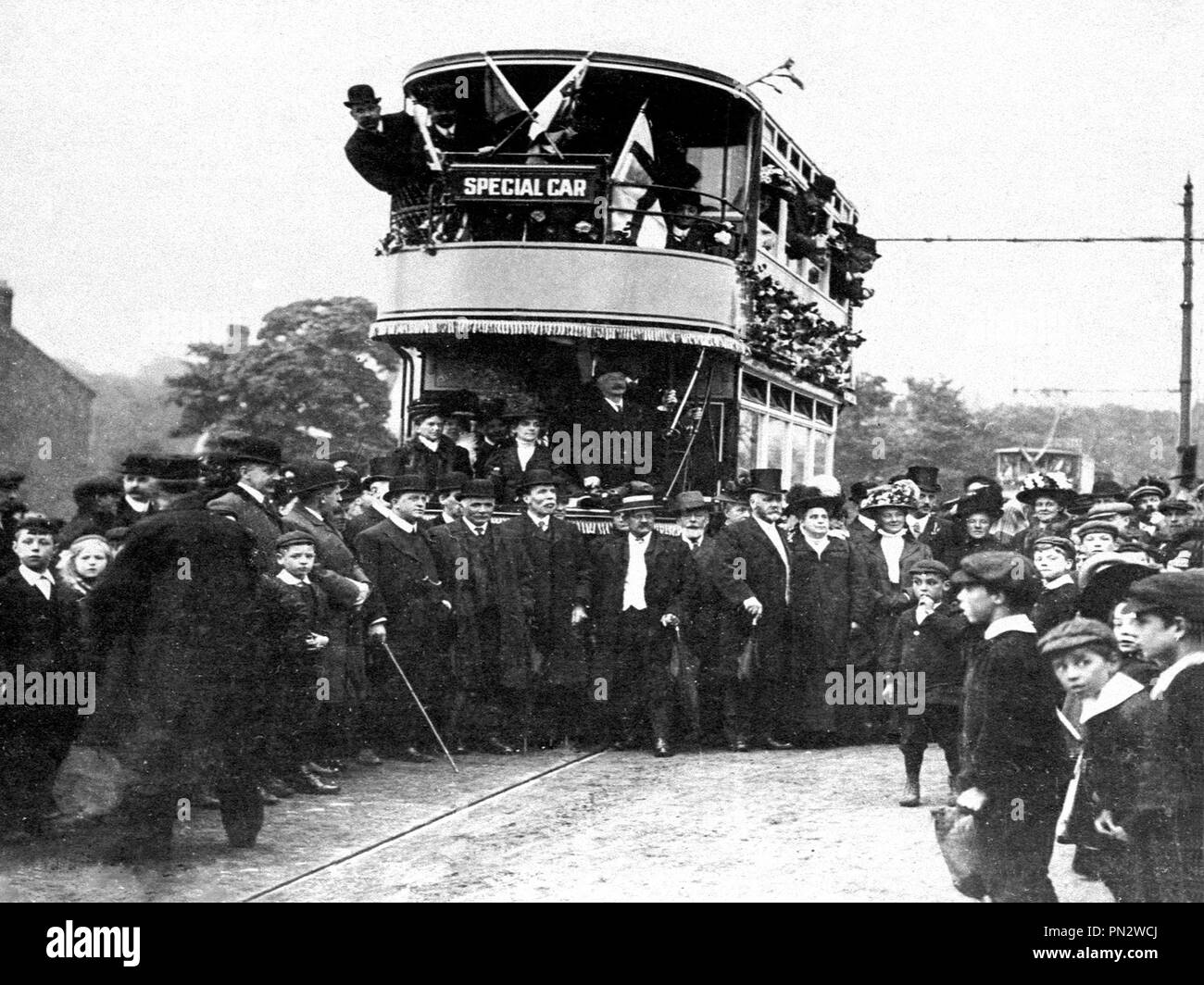Primo tram da Leeds, Yeadon, agli inizi del novecento Foto Stock